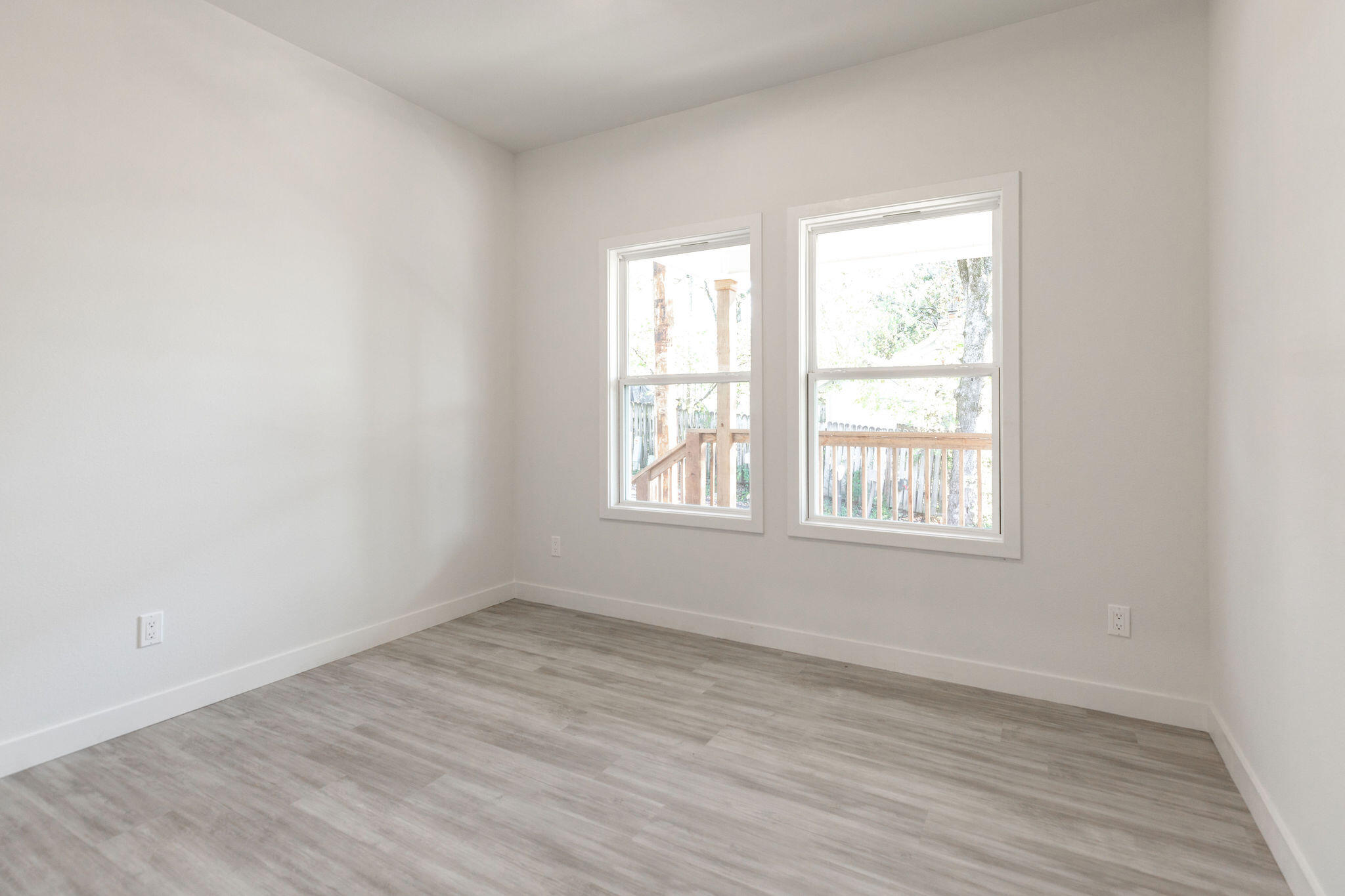 215 Sagers Lane Property Photo 10