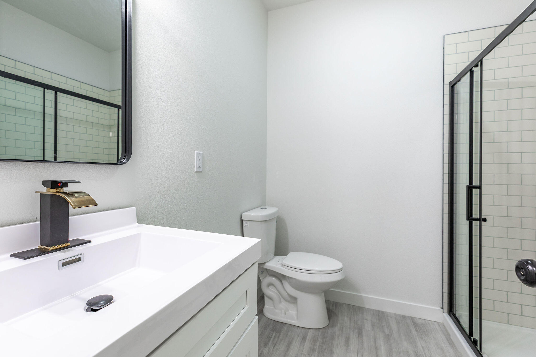 215 Sagers Lane Property Photo 12