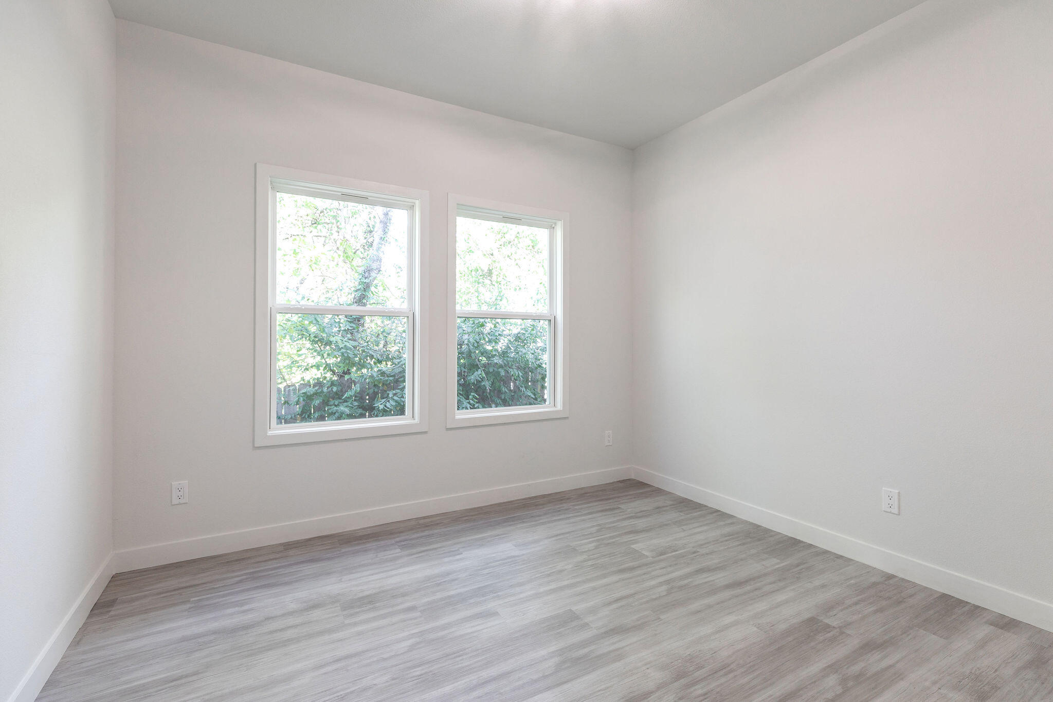 215 Sagers Lane Property Photo 13