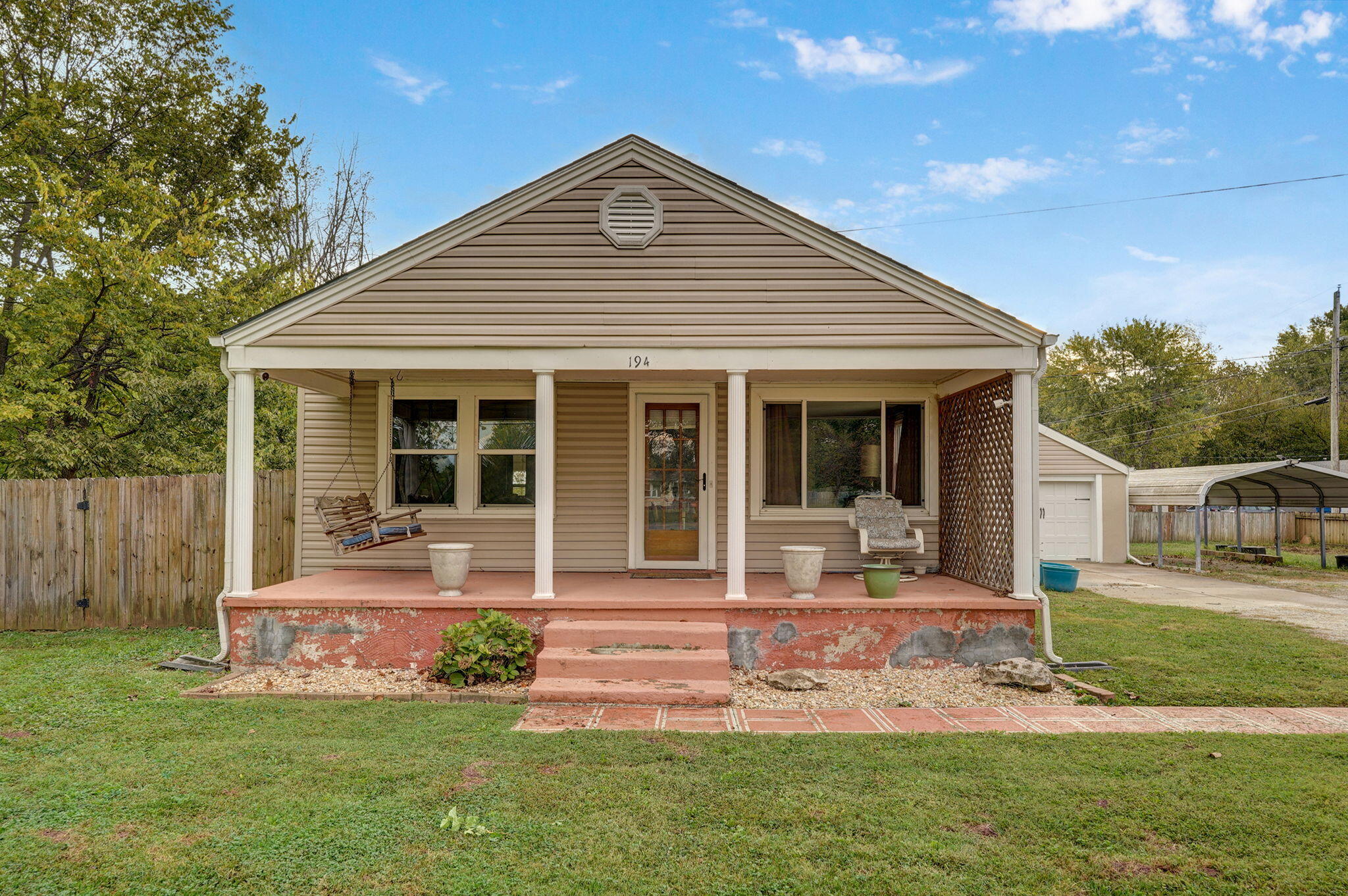 1944 South Farm Road 133 Property Photo 1