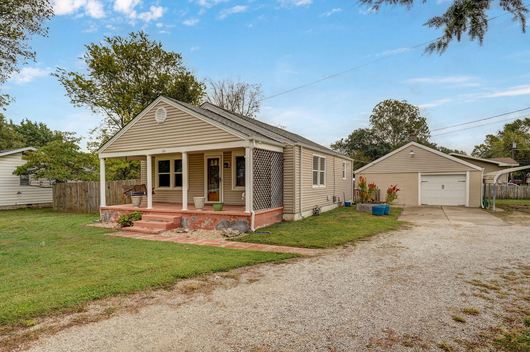 1944 South Farm Road 133 Property Photo 4