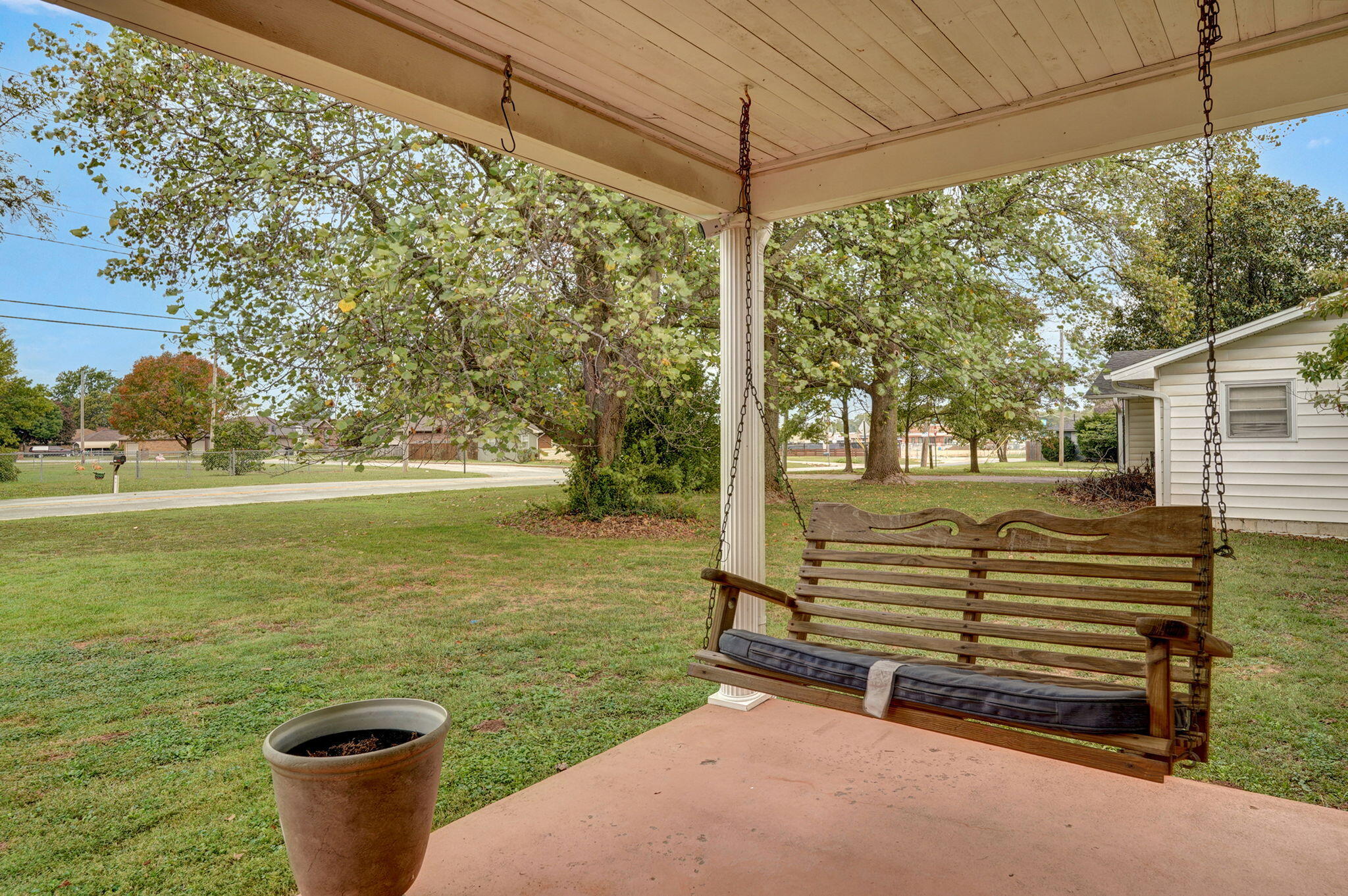 1944 South Farm Road 133 Property Photo 5
