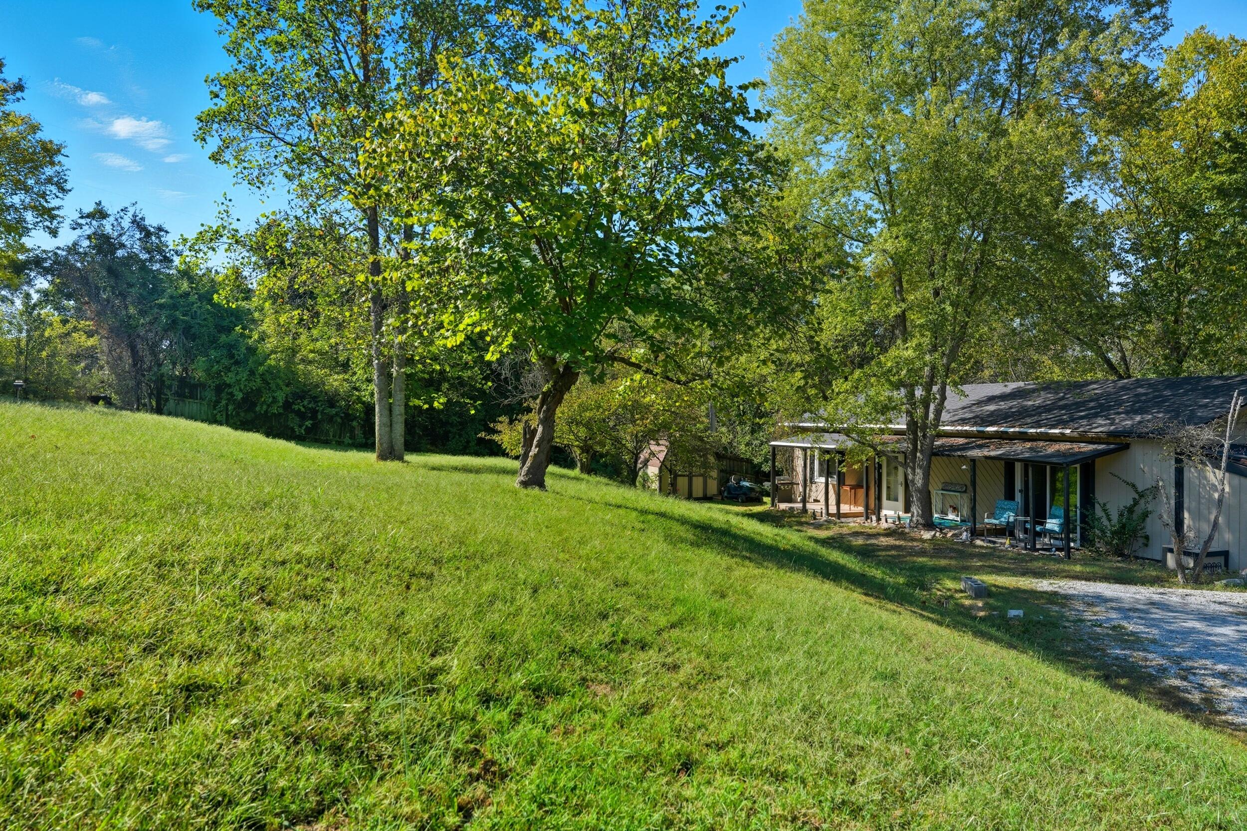 1518 Jones Road Property Photo 3