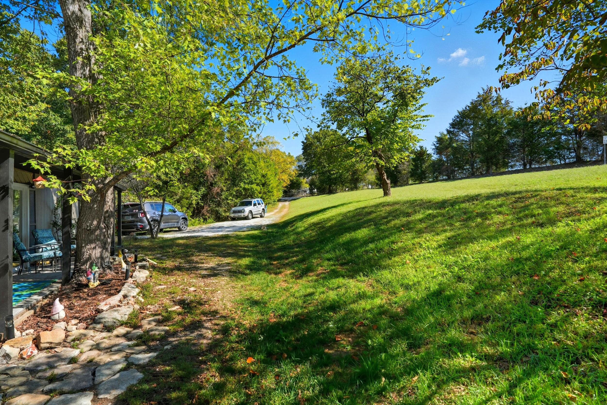 1518 Jones Road Property Photo 4