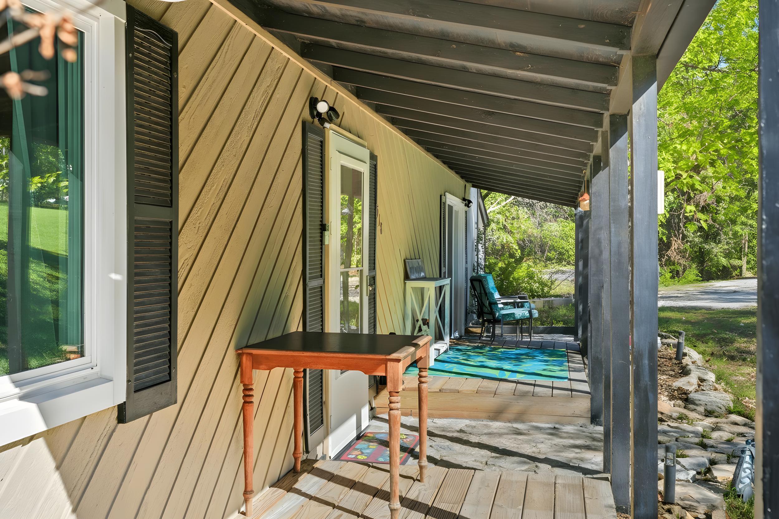 1518 Jones Road Property Photo 10