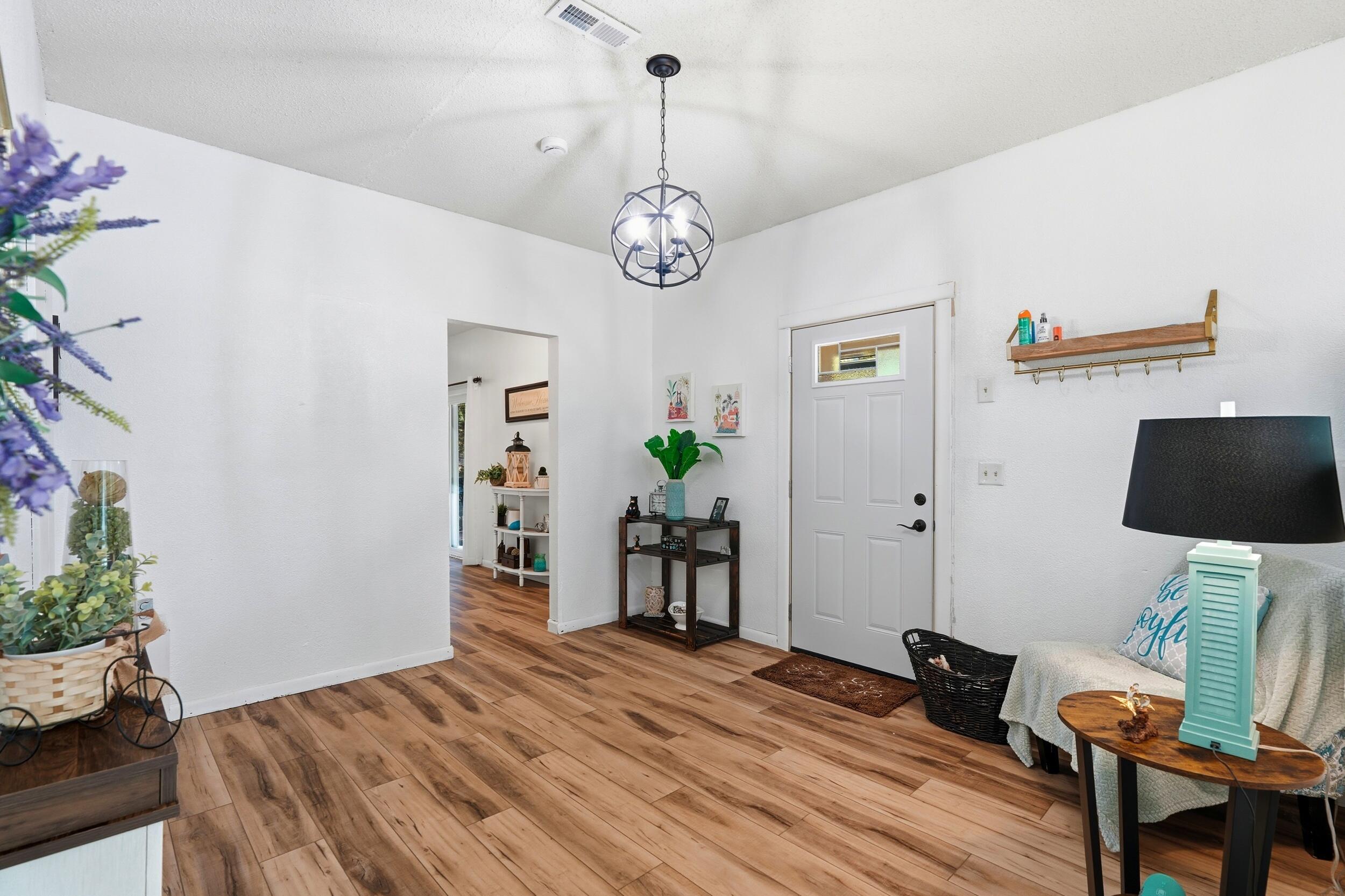 1518 Jones Road Property Photo 14