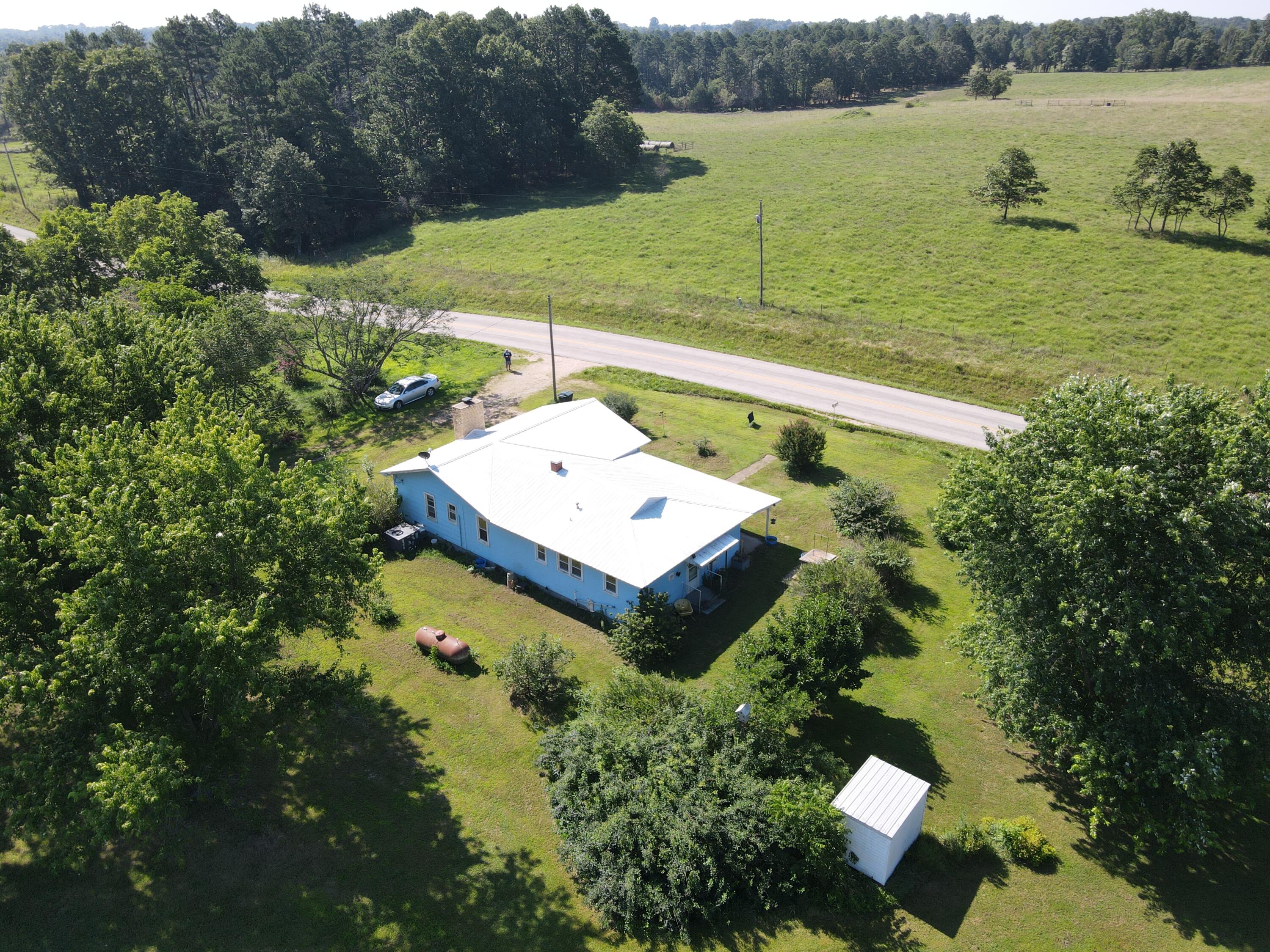 494 North T Highway Property Photo 3