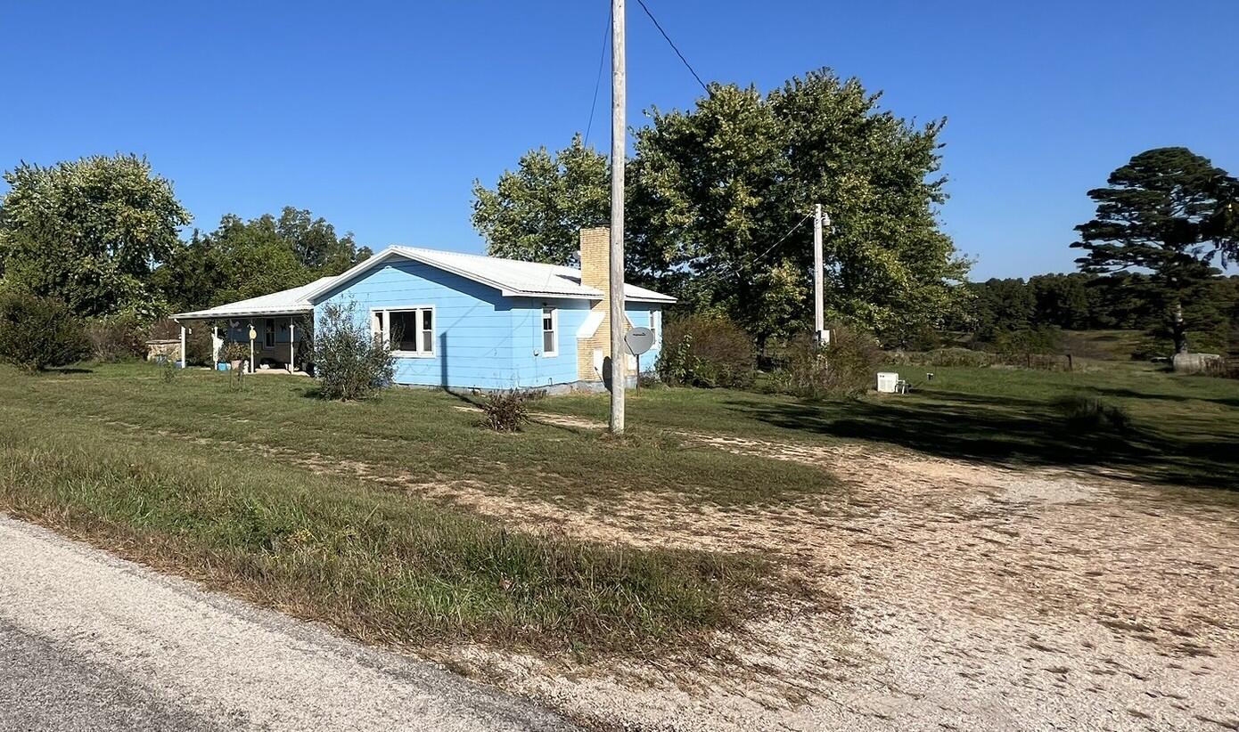 494 North T Highway Property Photo 5