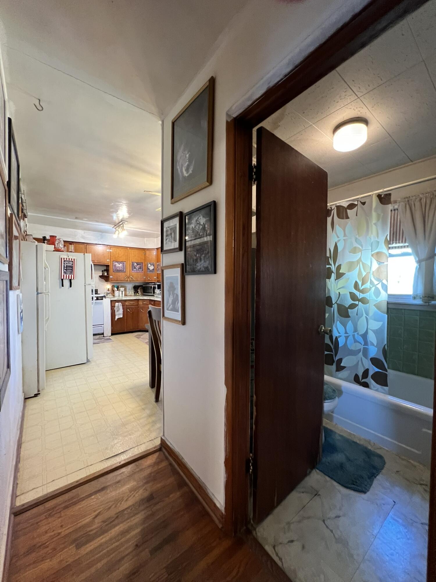 494 North T Highway Property Photo 29