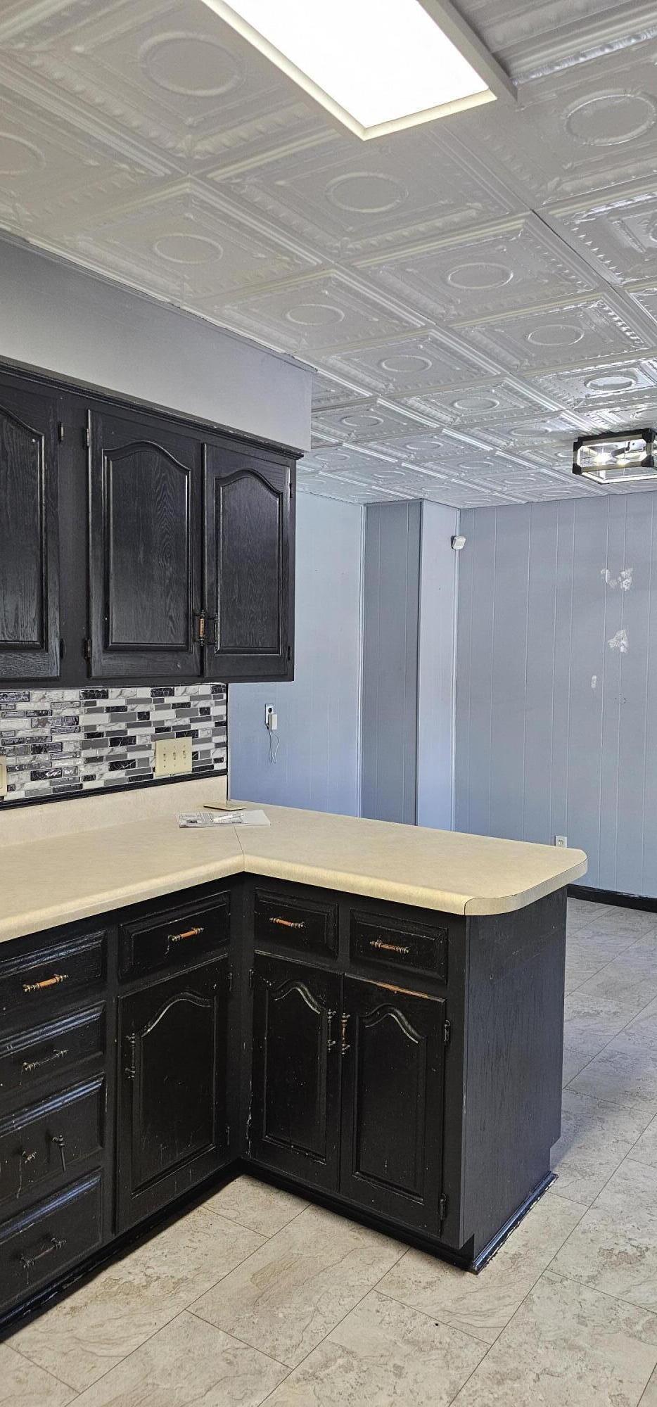 427 North Park Avenue Property Photo 9