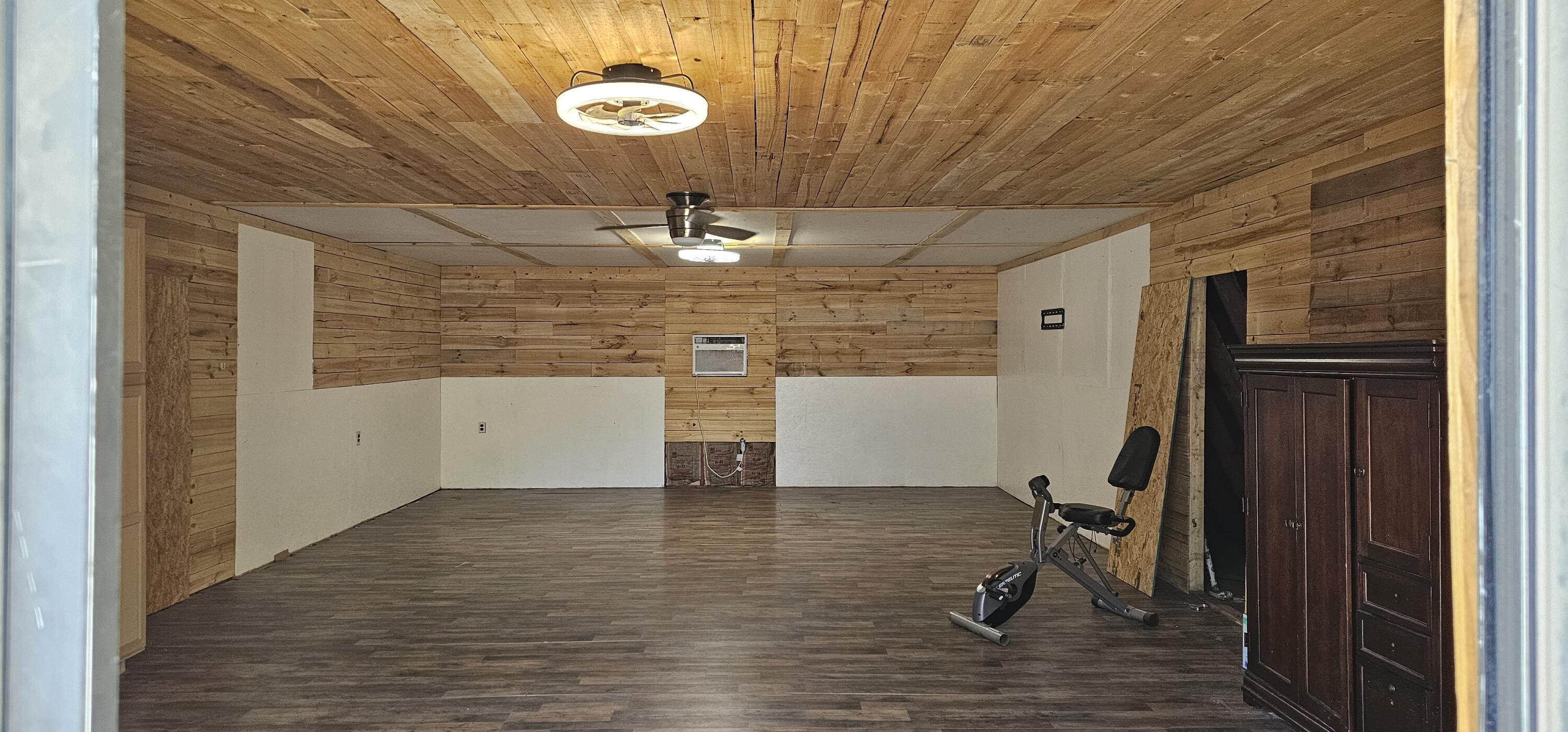 427 North Park Avenue Property Photo 20