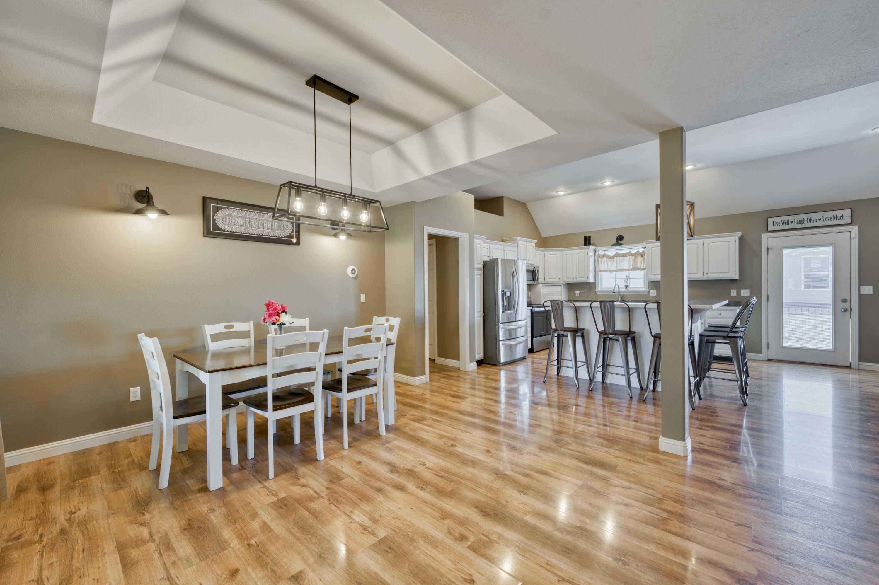 718 River Rock Court Property Photo 5