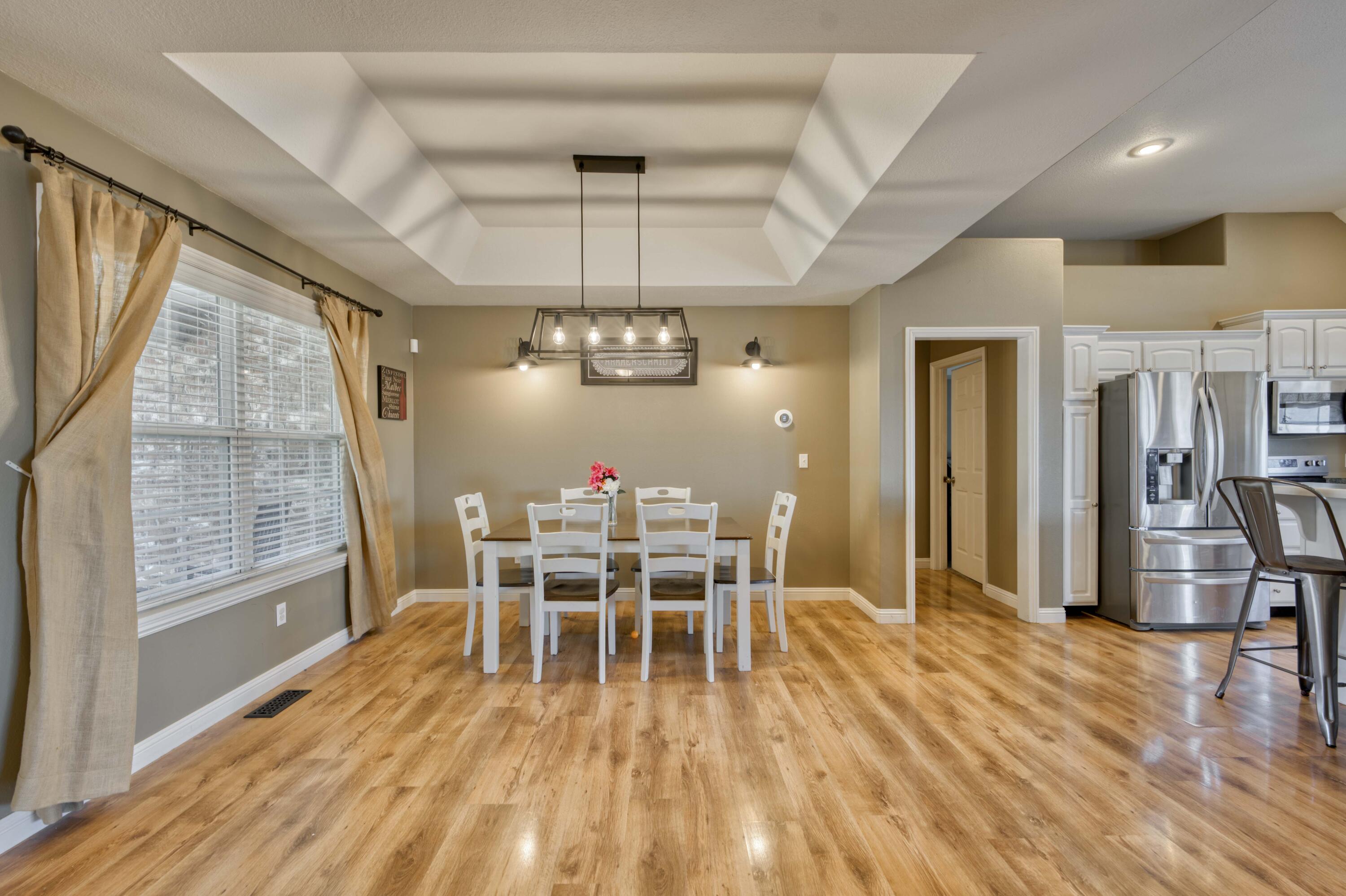 718 River Rock Court Property Photo 8