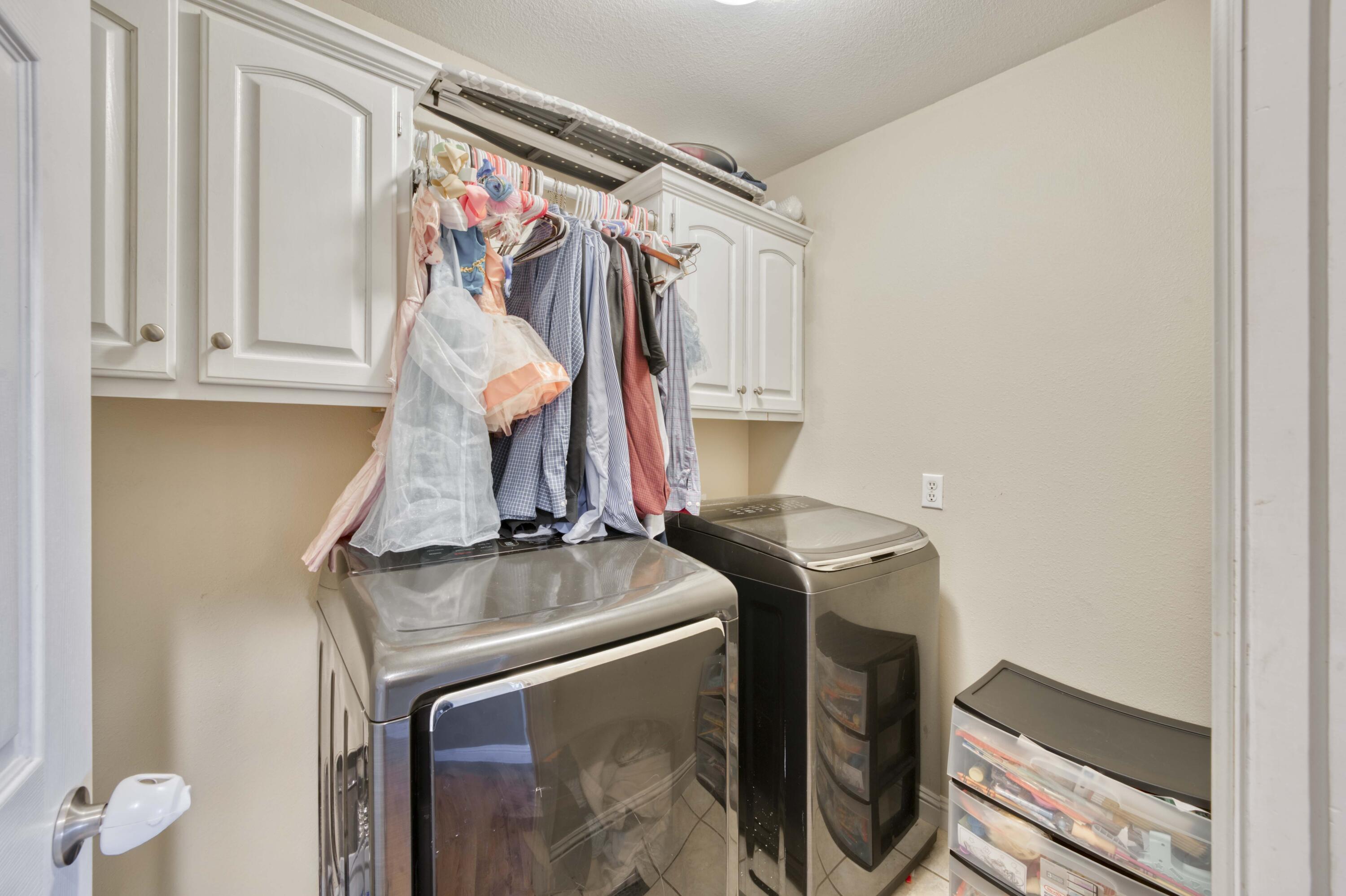 718 River Rock Court Property Photo 26