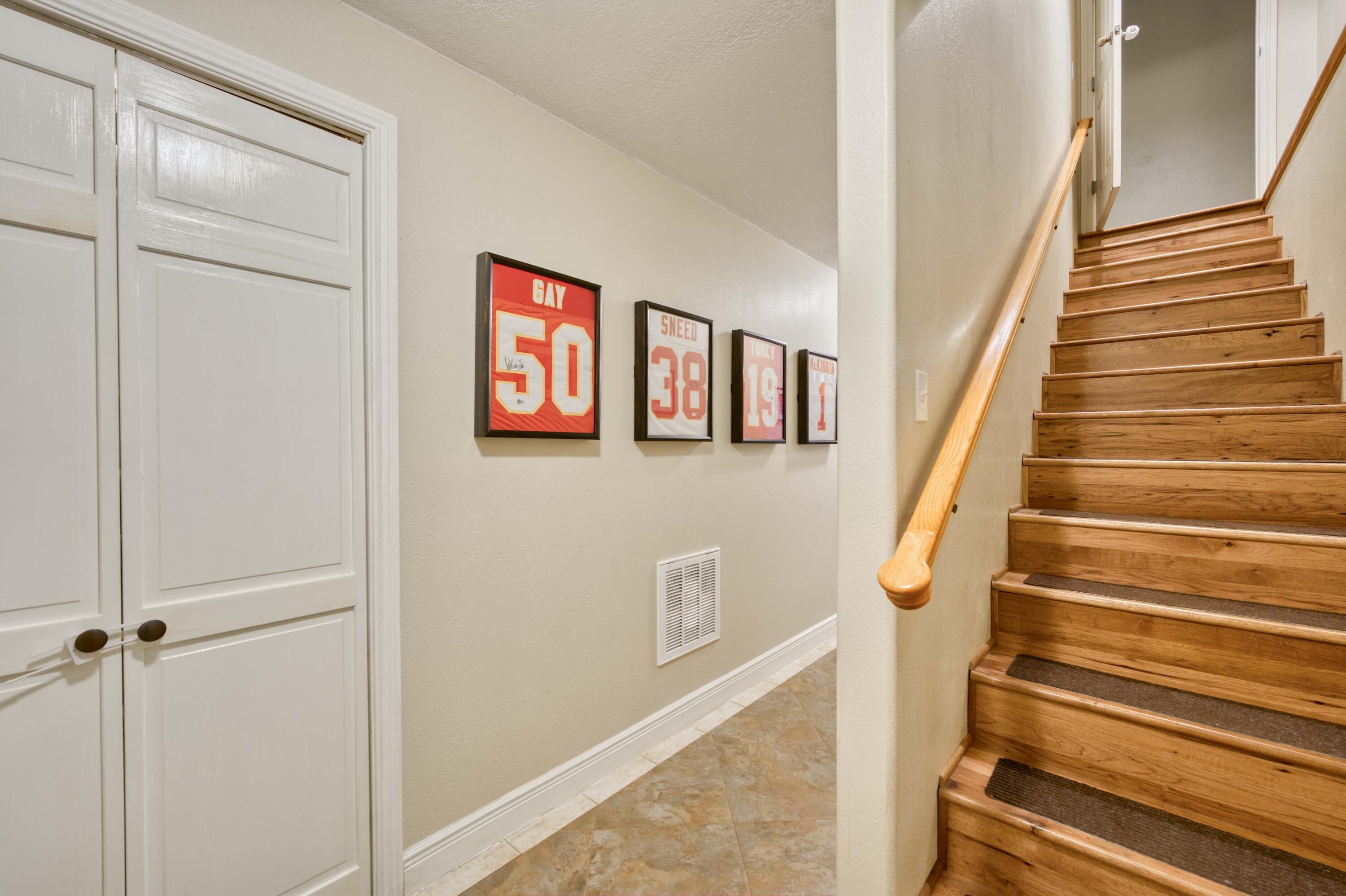 718 River Rock Court Property Photo 27