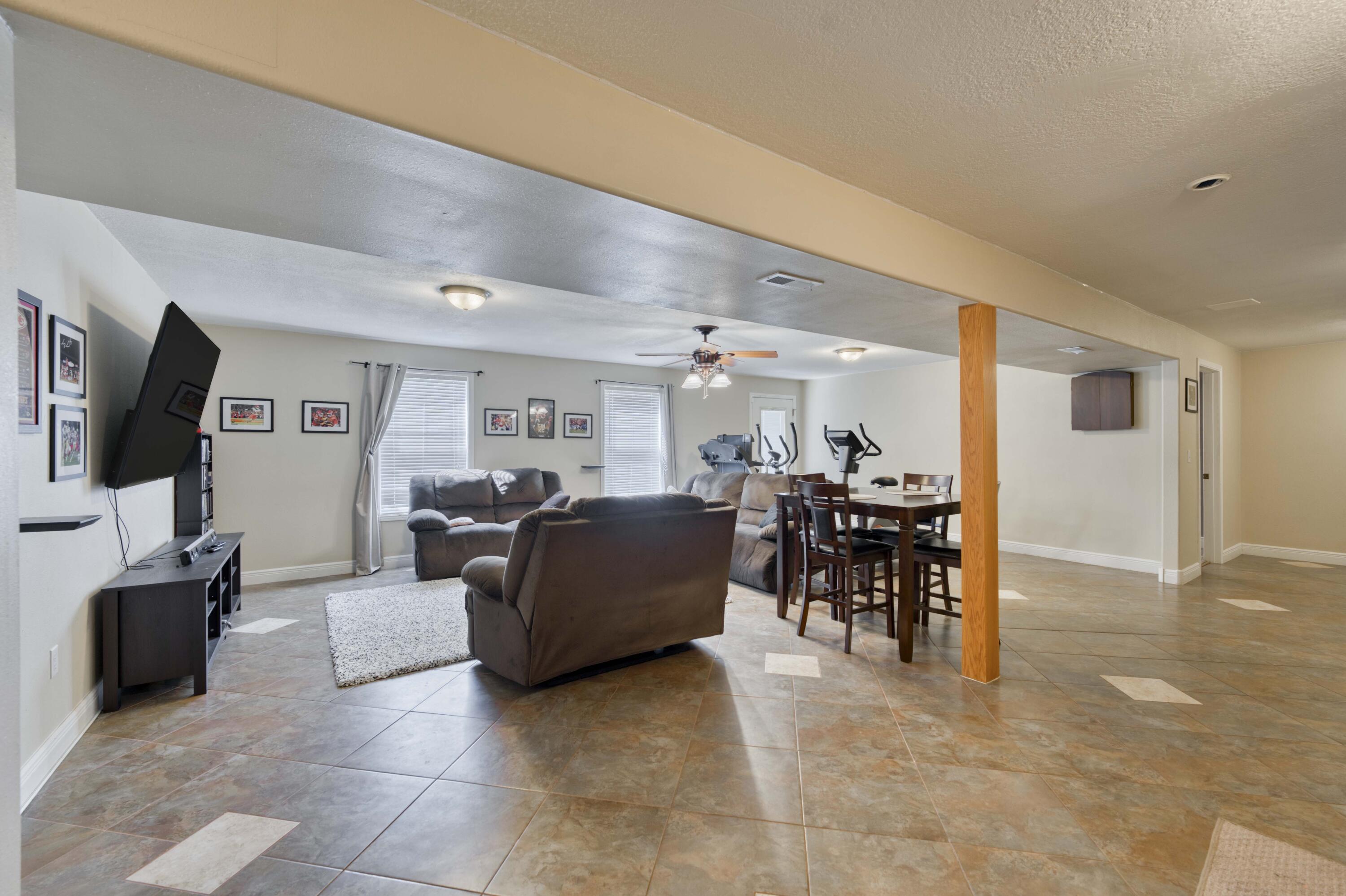 718 River Rock Court Property Photo 31