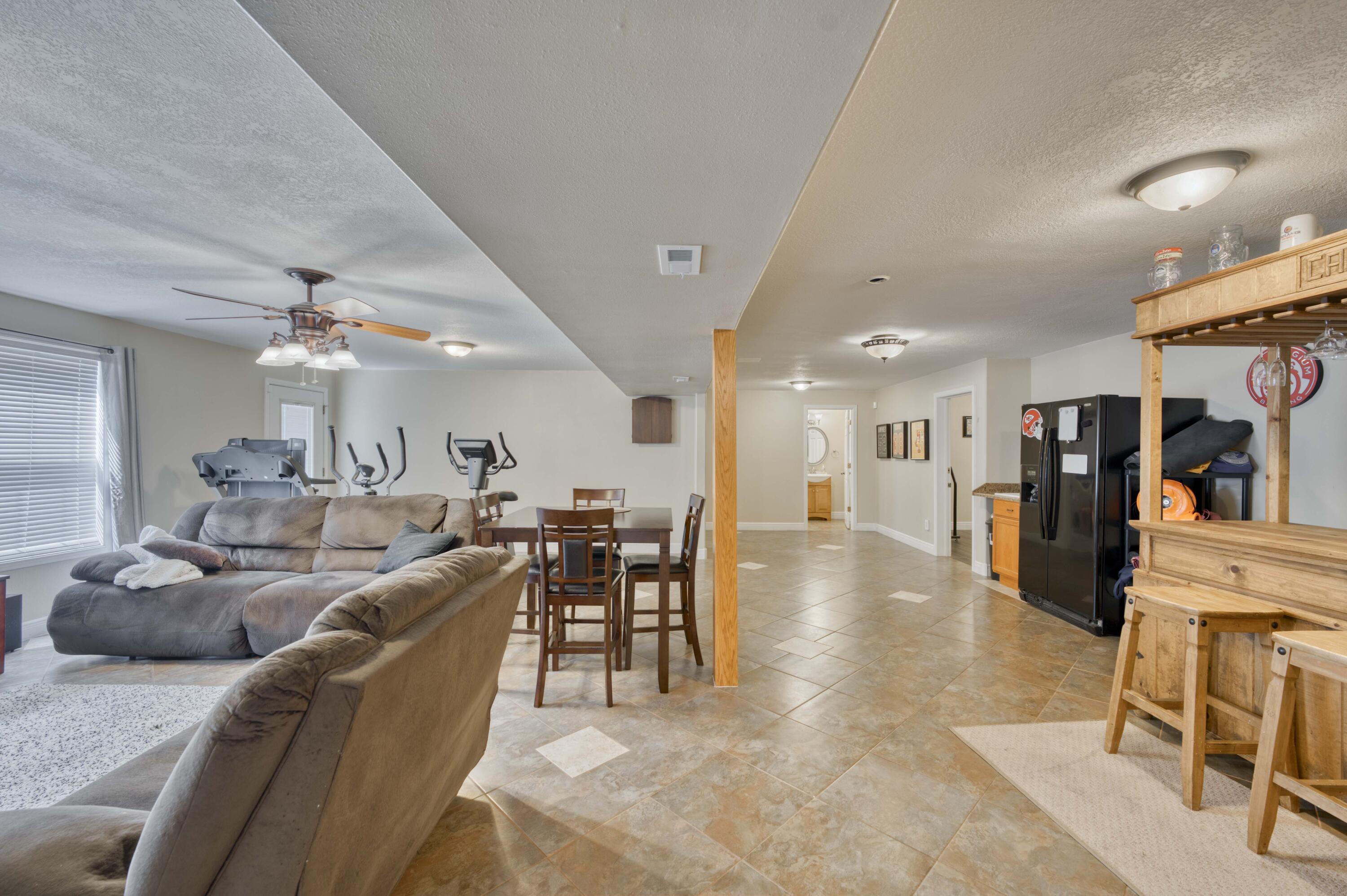 718 River Rock Court Property Photo 32