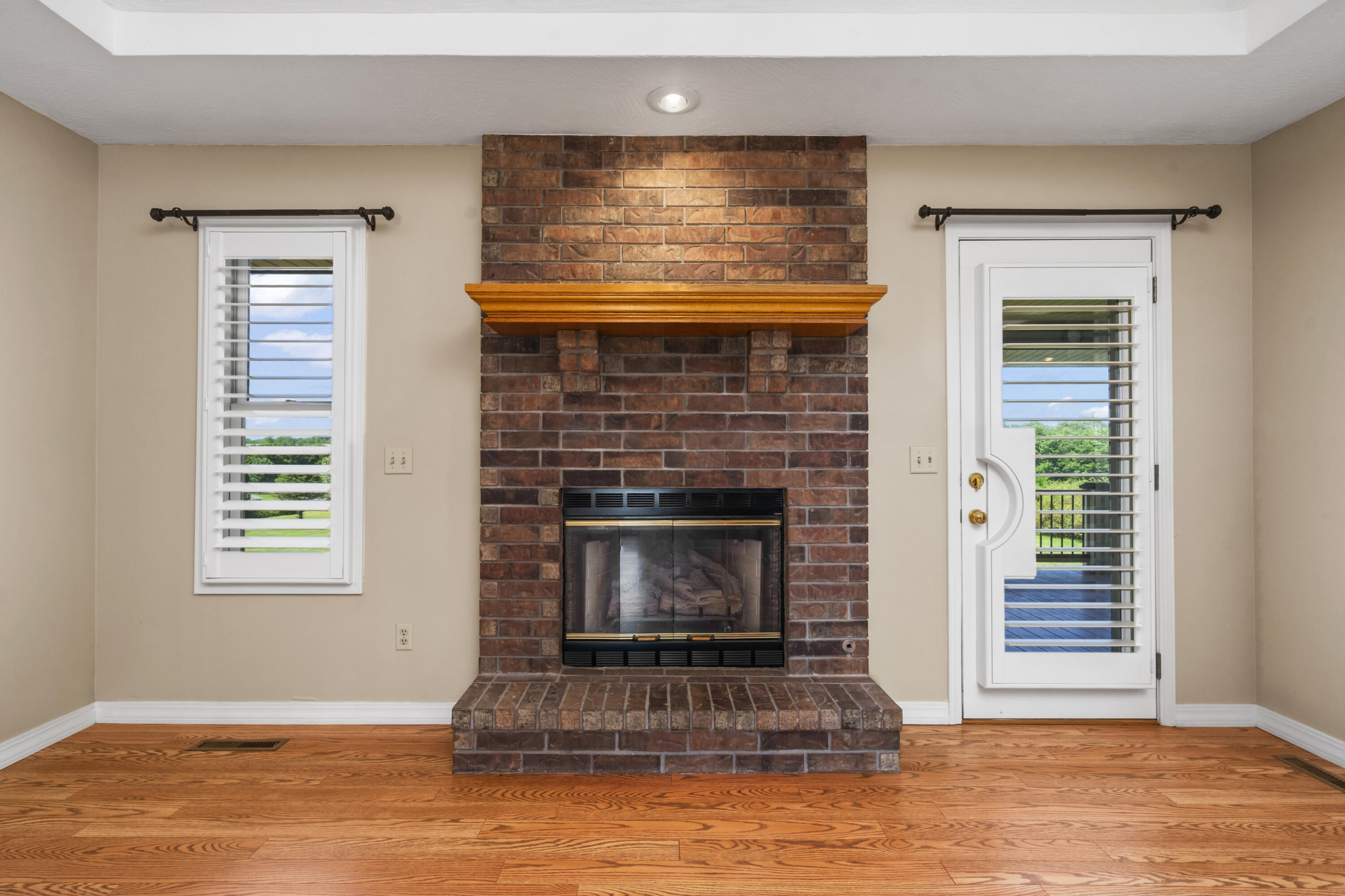 10071 West Farm Road 48 Property Photo 9