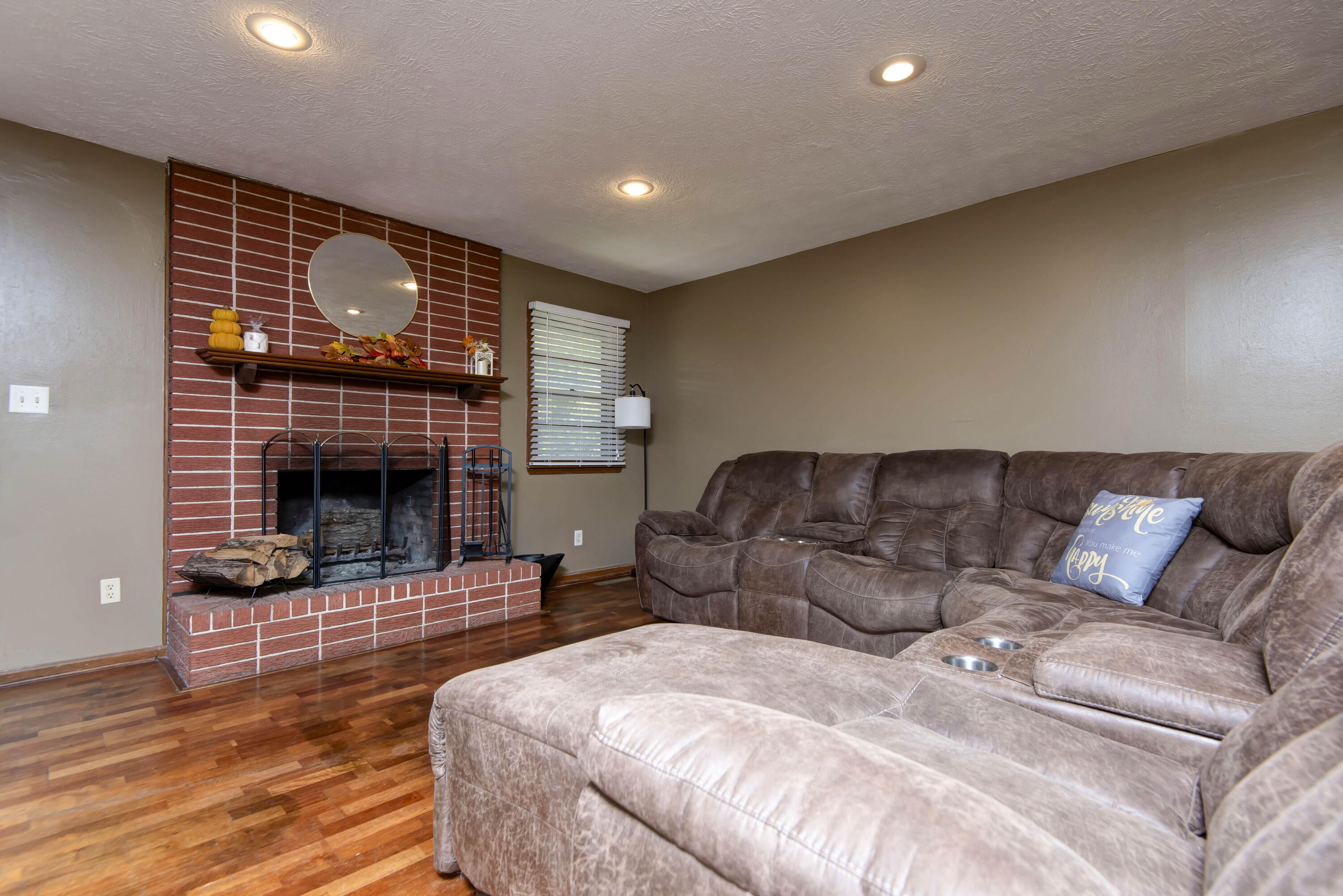 1144 South Paula Avenue Property Photo 5