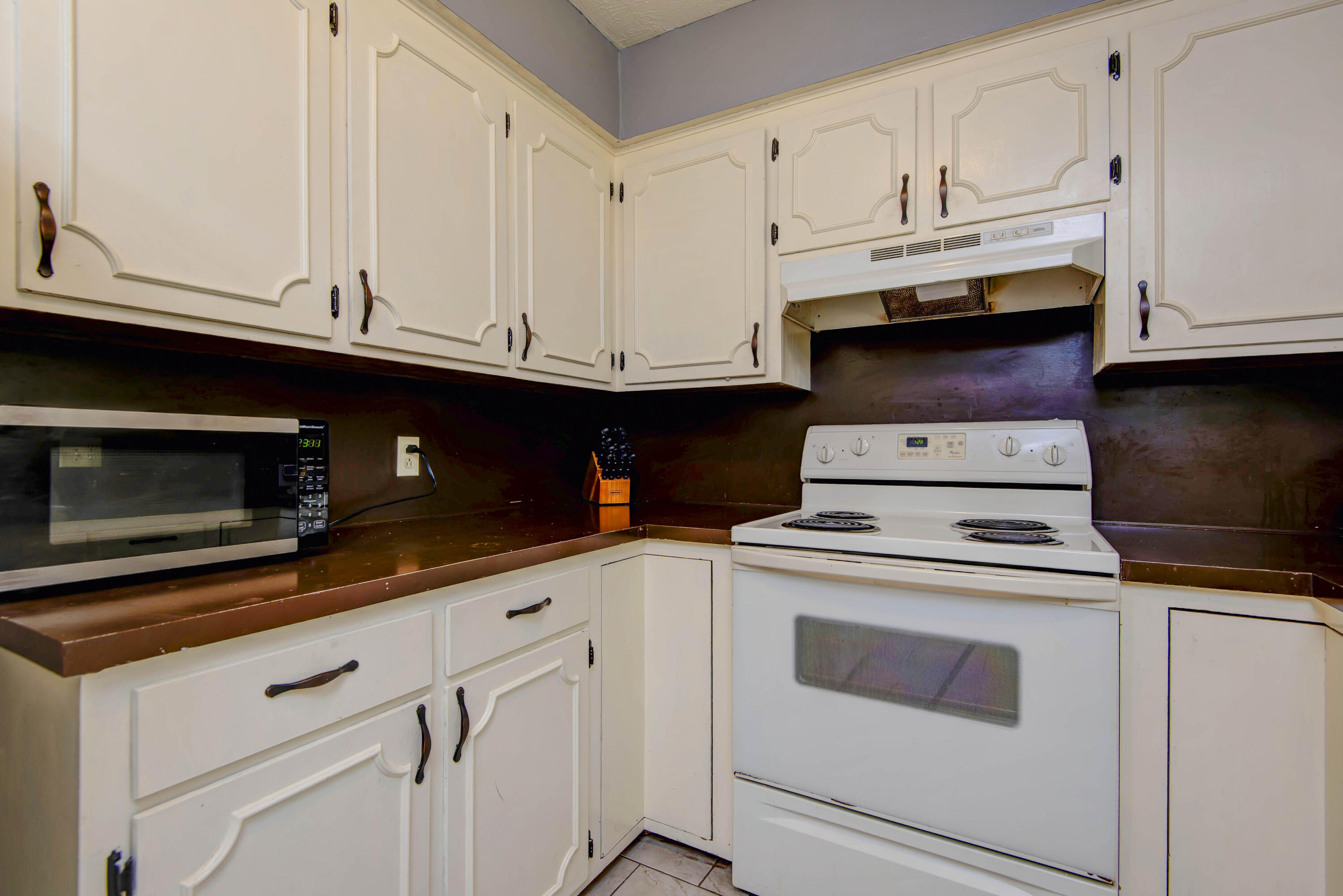 1144 South Paula Avenue Property Photo 12