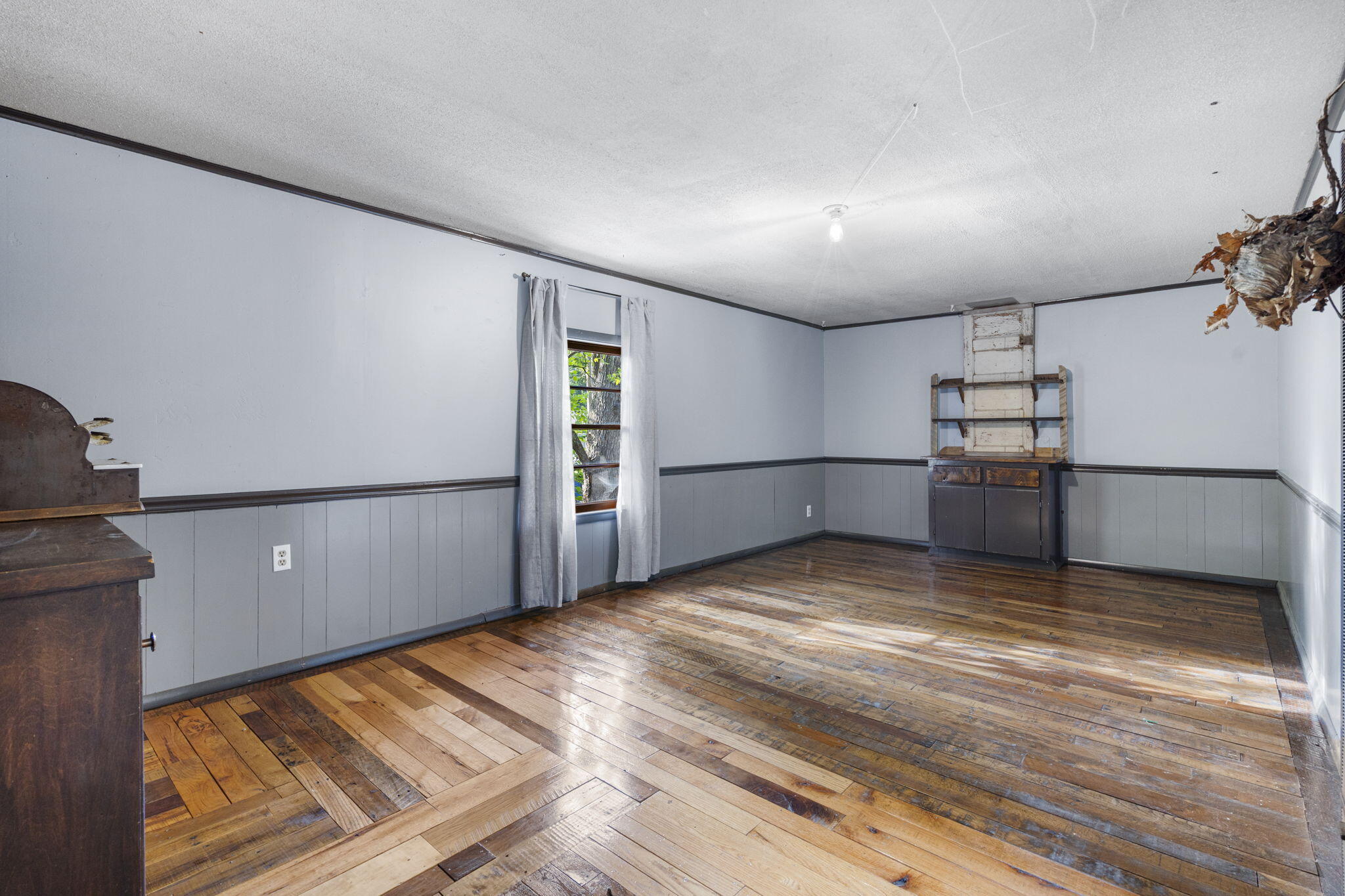 209 Mcfarland Street Property Photo 43