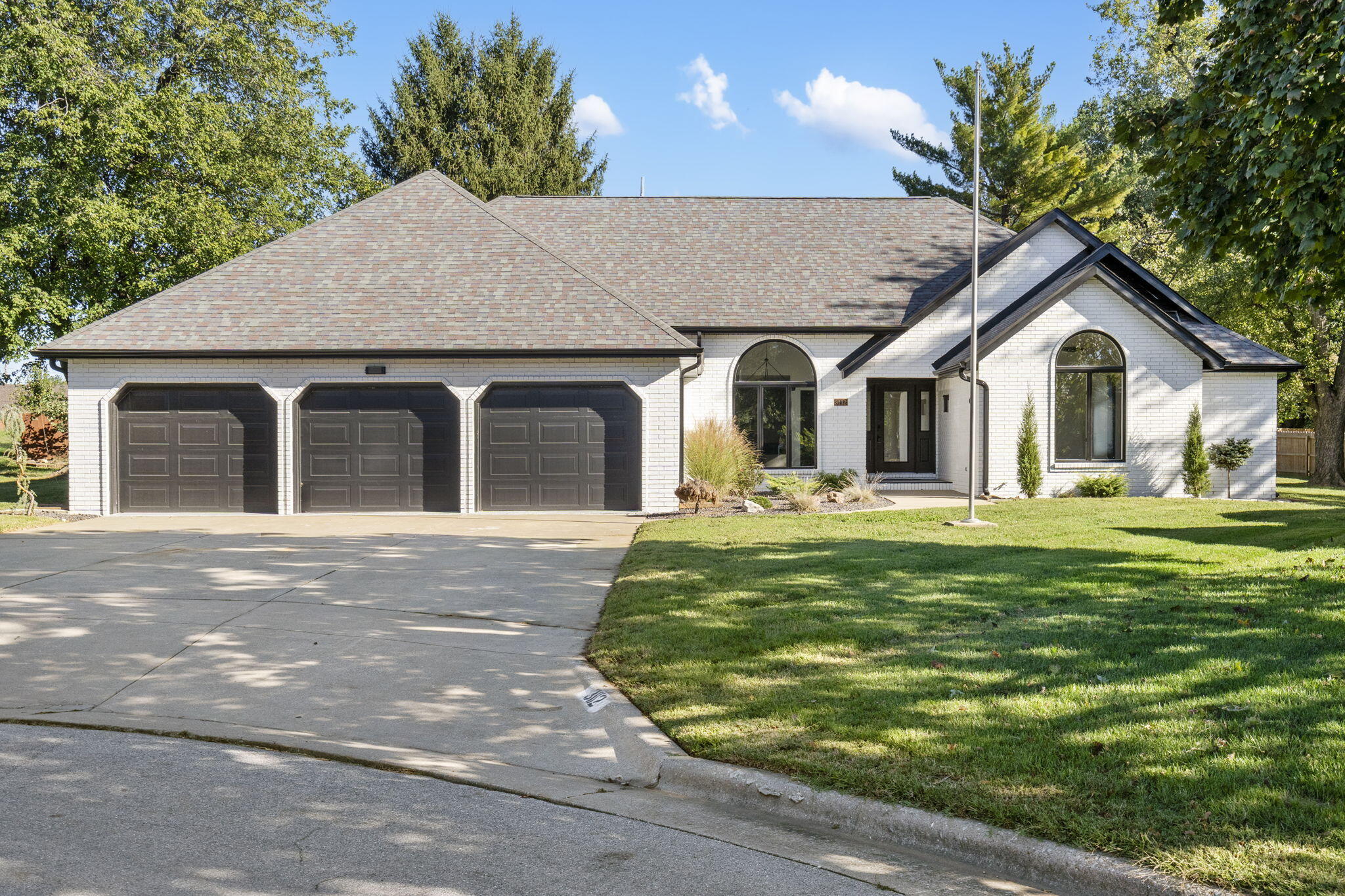 3112 South Ventura Avenue Property Photo 1