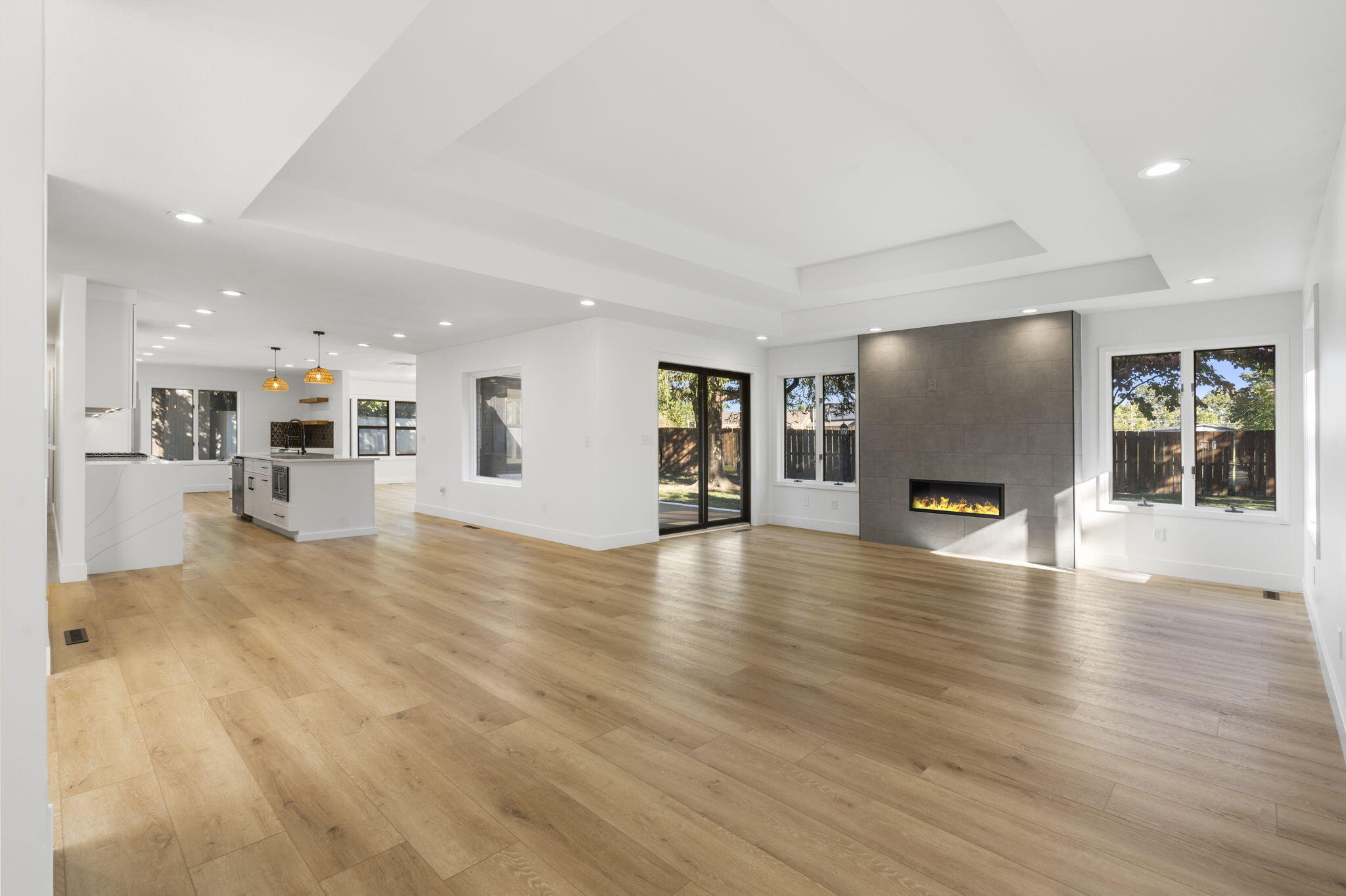 3112 South Ventura Avenue Property Photo 3