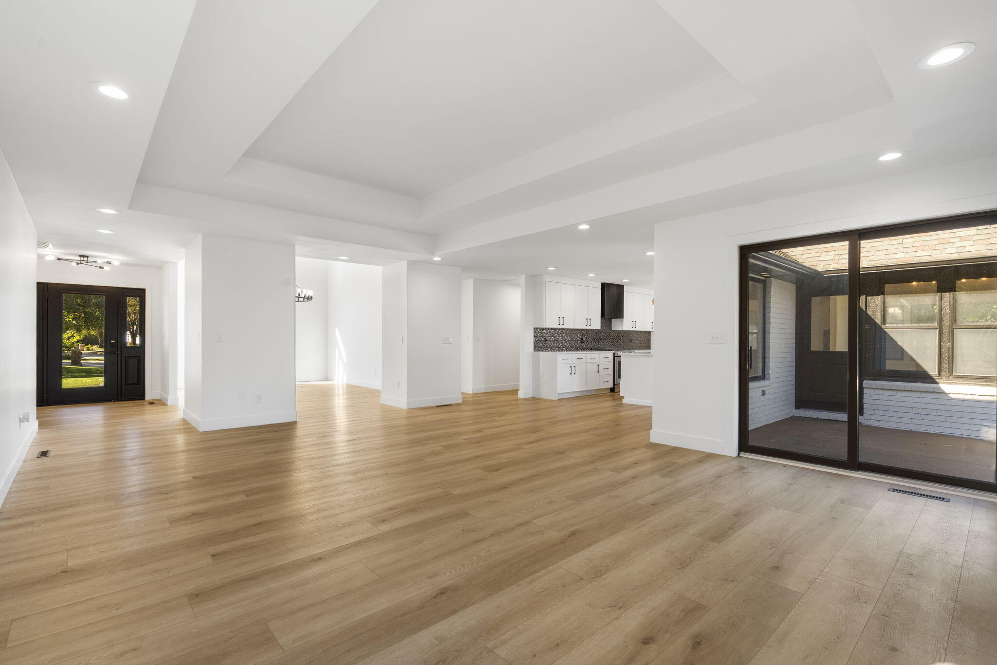 3112 South Ventura Avenue Property Photo 5