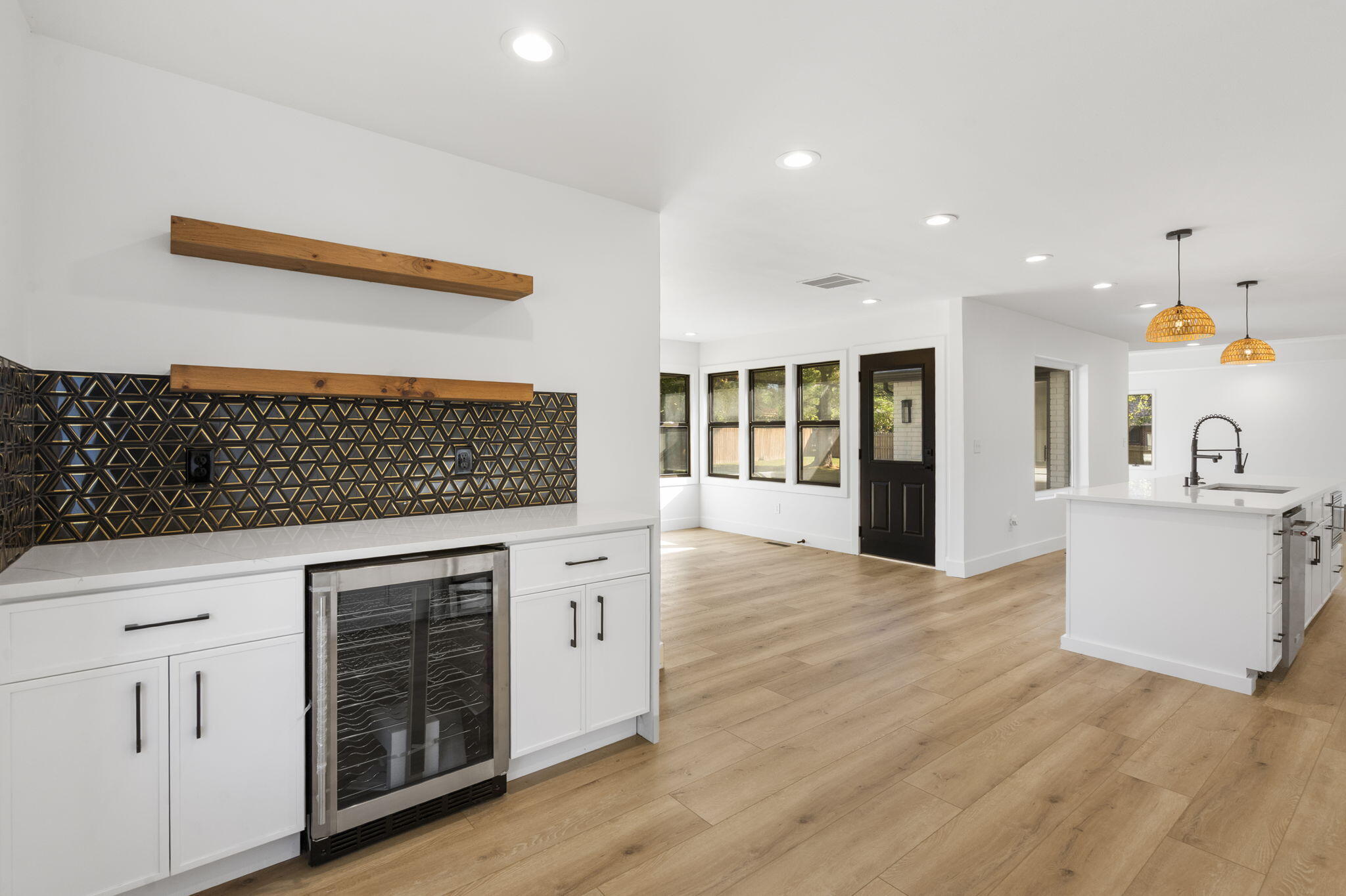 3112 South Ventura Avenue Property Photo 13