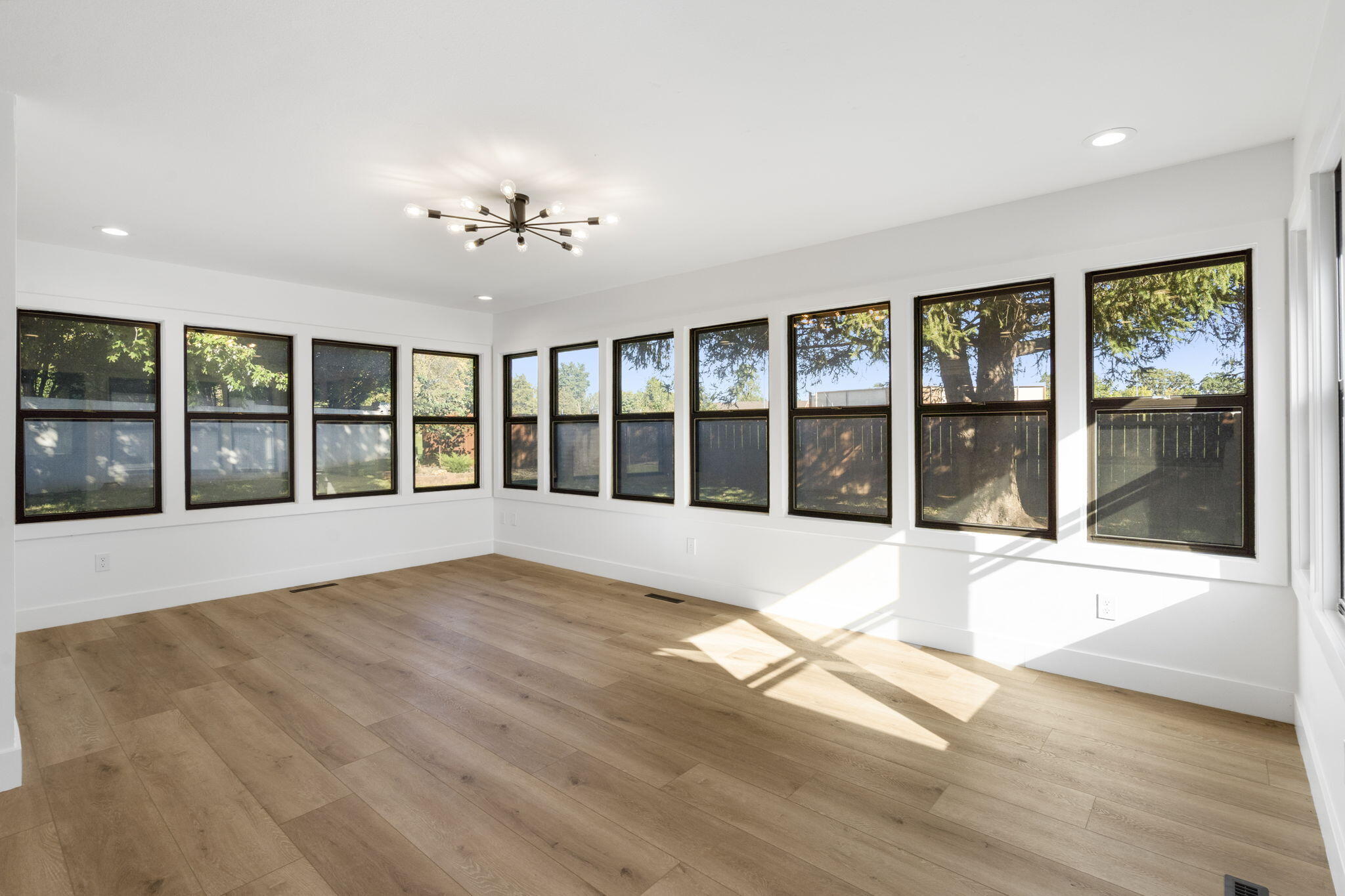 3112 South Ventura Avenue Property Photo 15