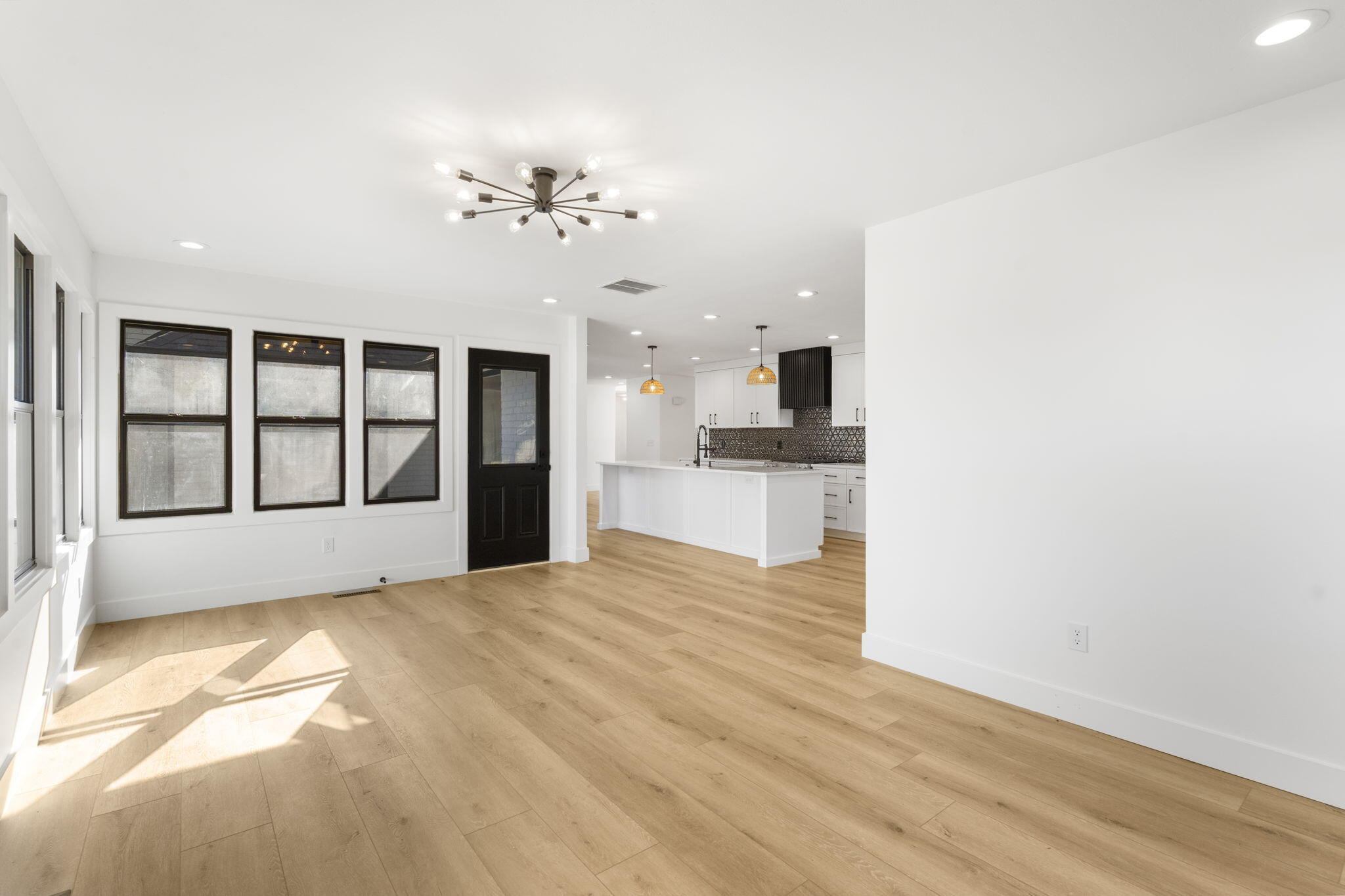 3112 South Ventura Avenue Property Photo 16