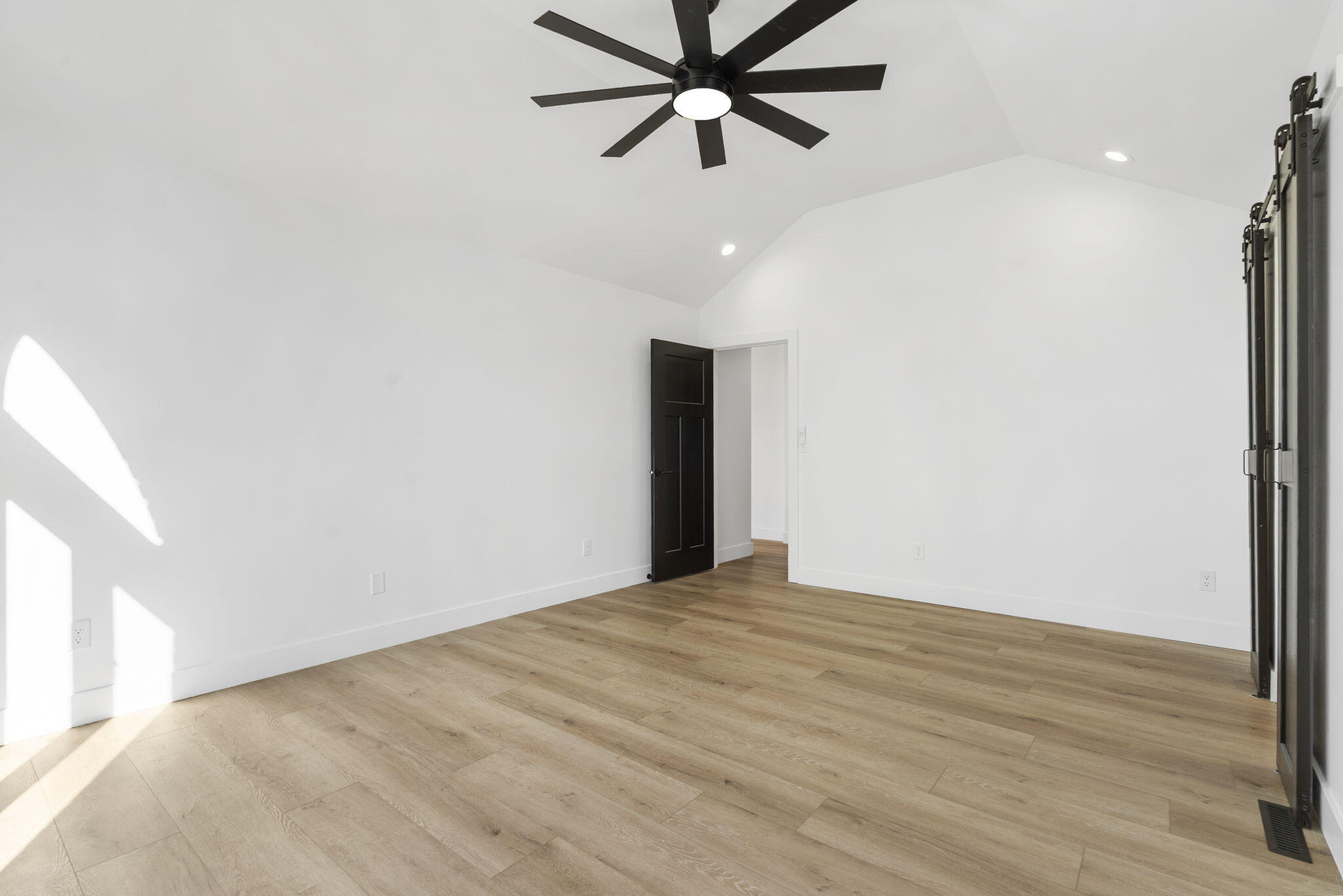 3112 South Ventura Avenue Property Photo 20