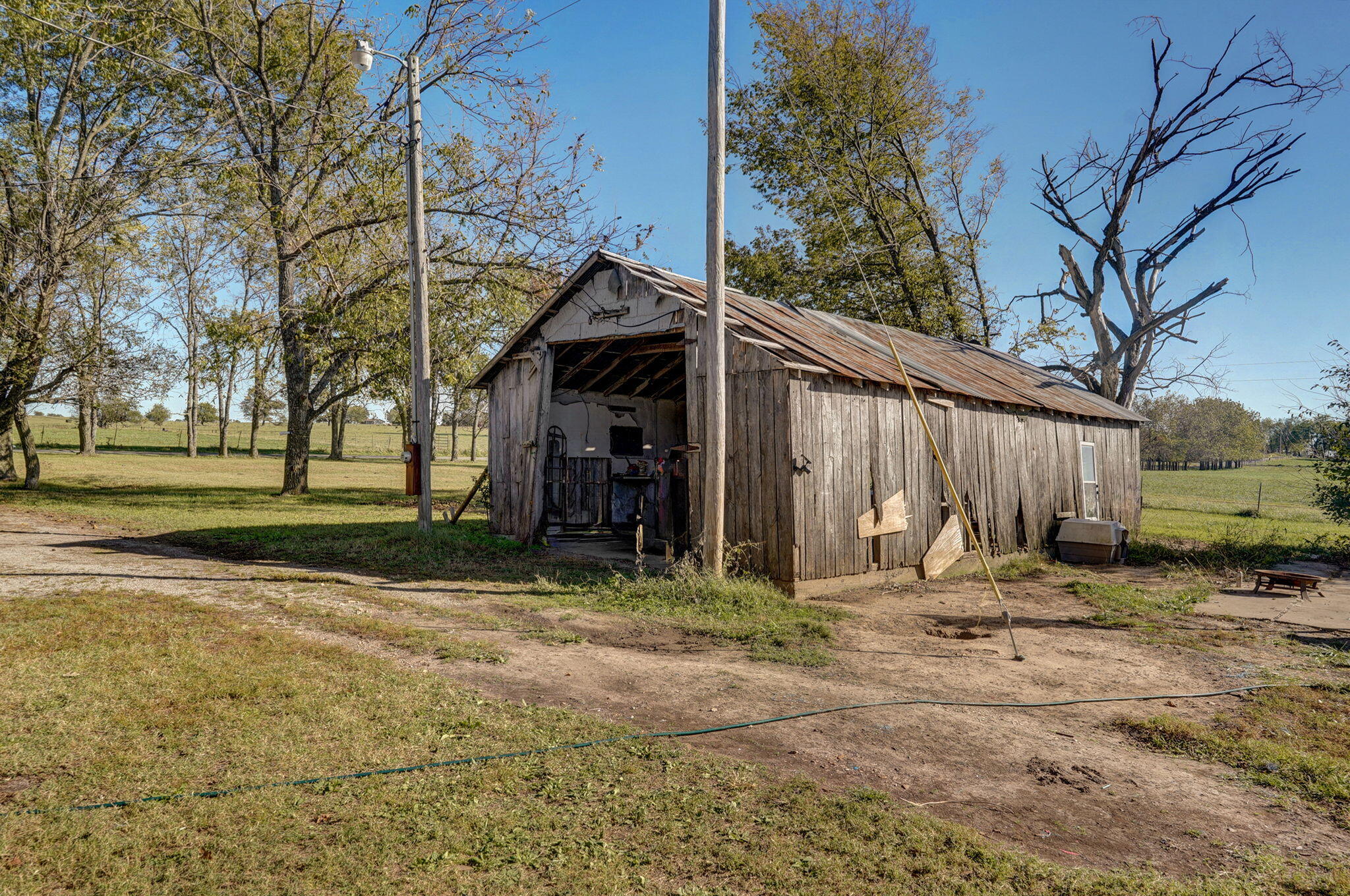 9039 Lawrence 1100 Property Photo 8