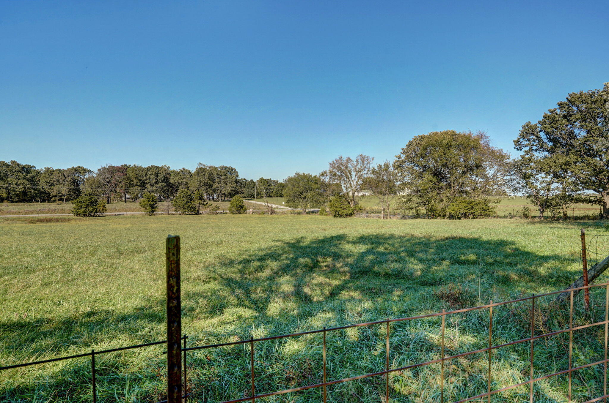 9039 Lawrence 1100 Property Photo 13