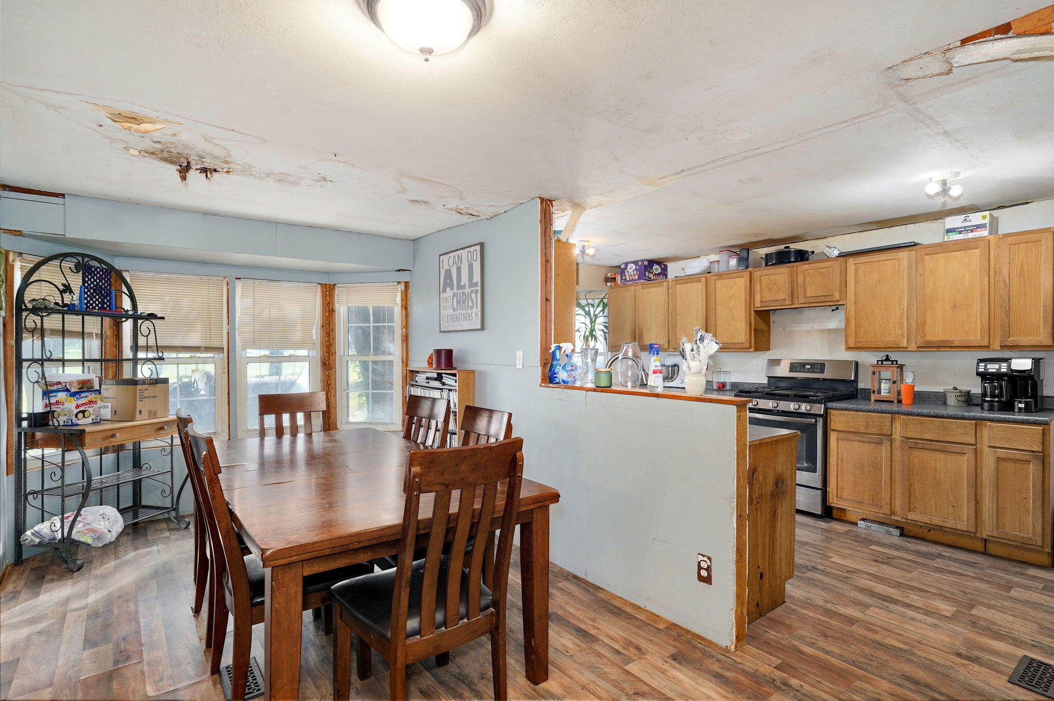 9039 Lawrence 1100 Property Photo 14