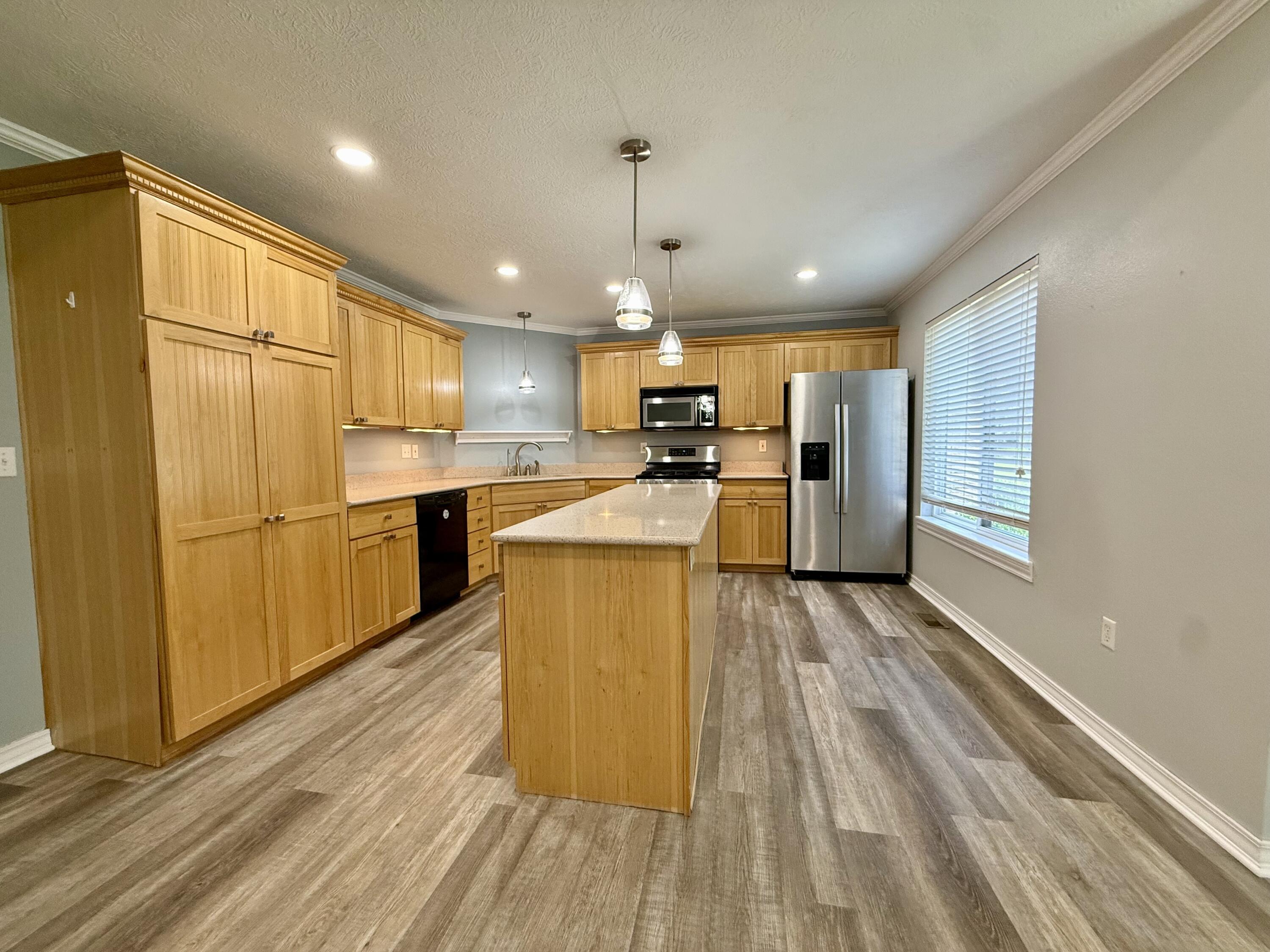 7584 Private Road 2453 Property Photo 17