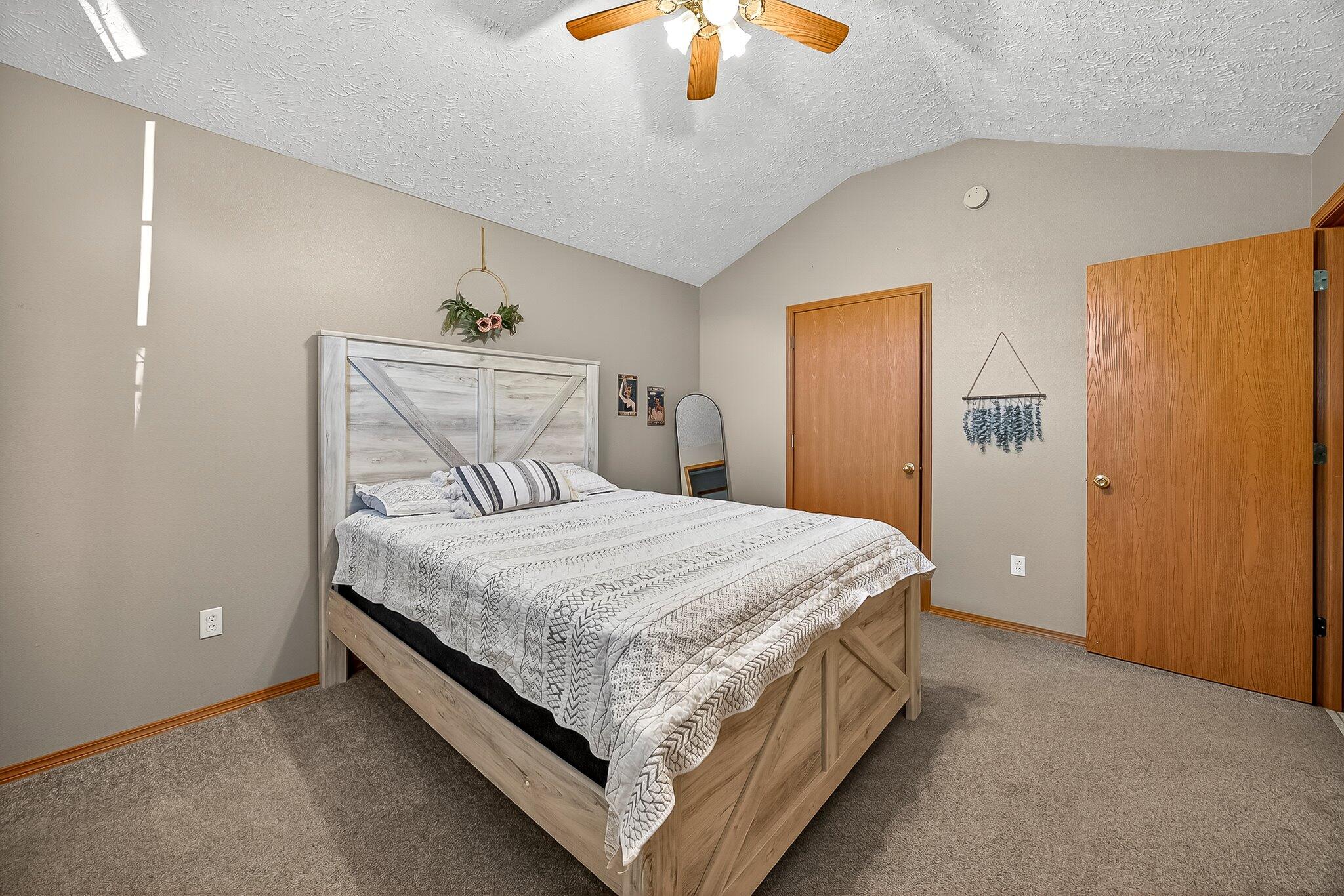 1638 North Engel Avenue Property Photo 12