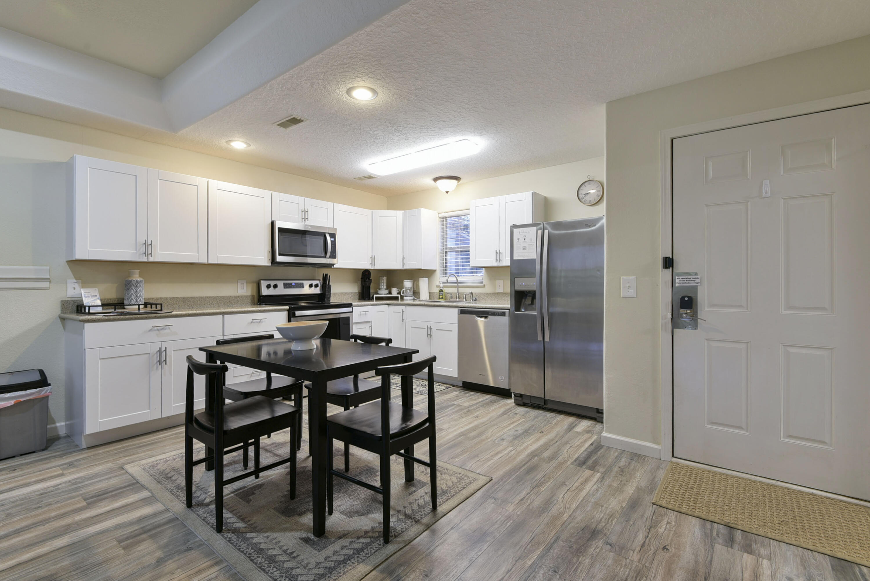 131 Oak Lane Property Photo 4