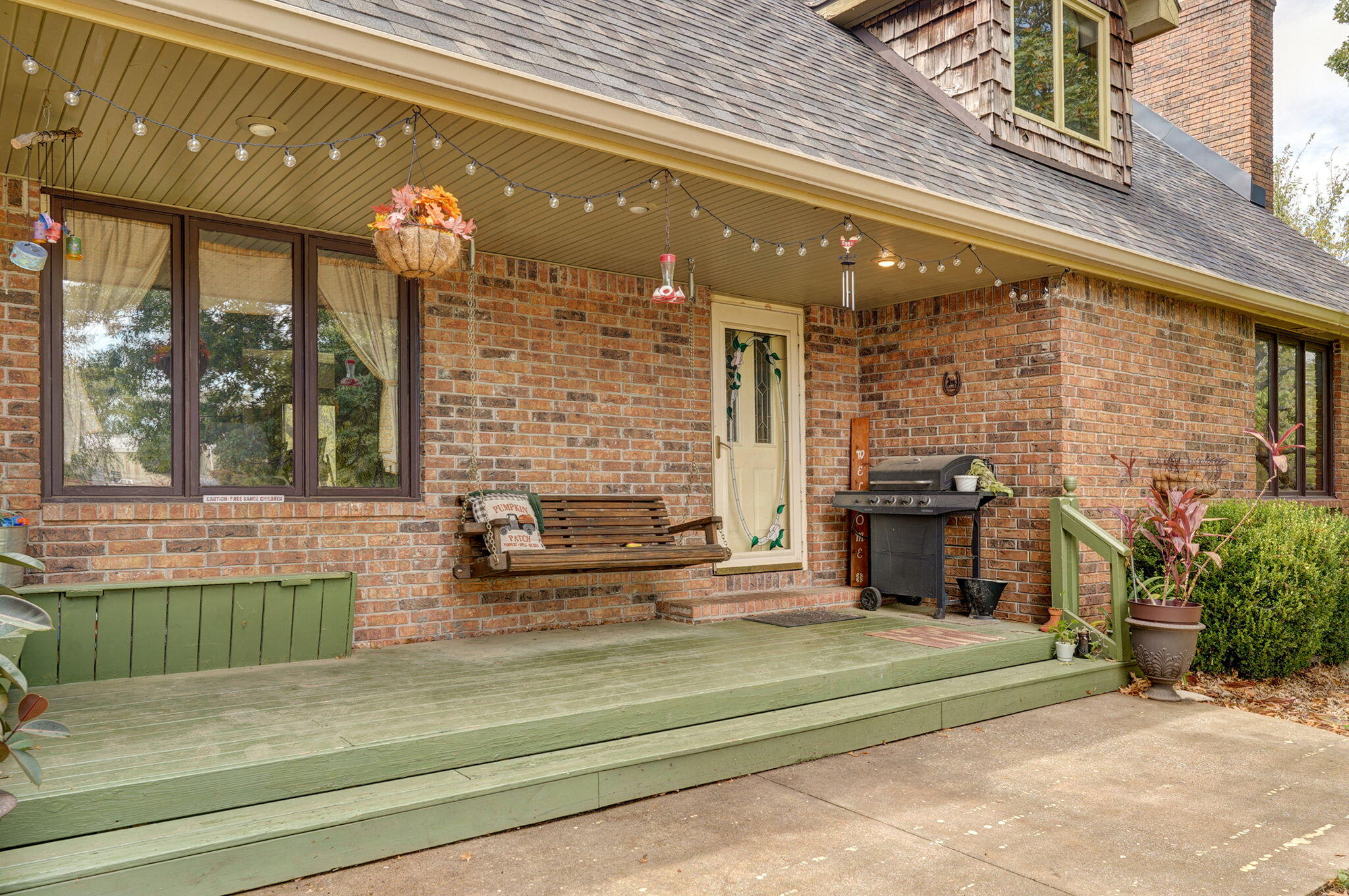 4310 West Farm Road 54 Property Photo 1