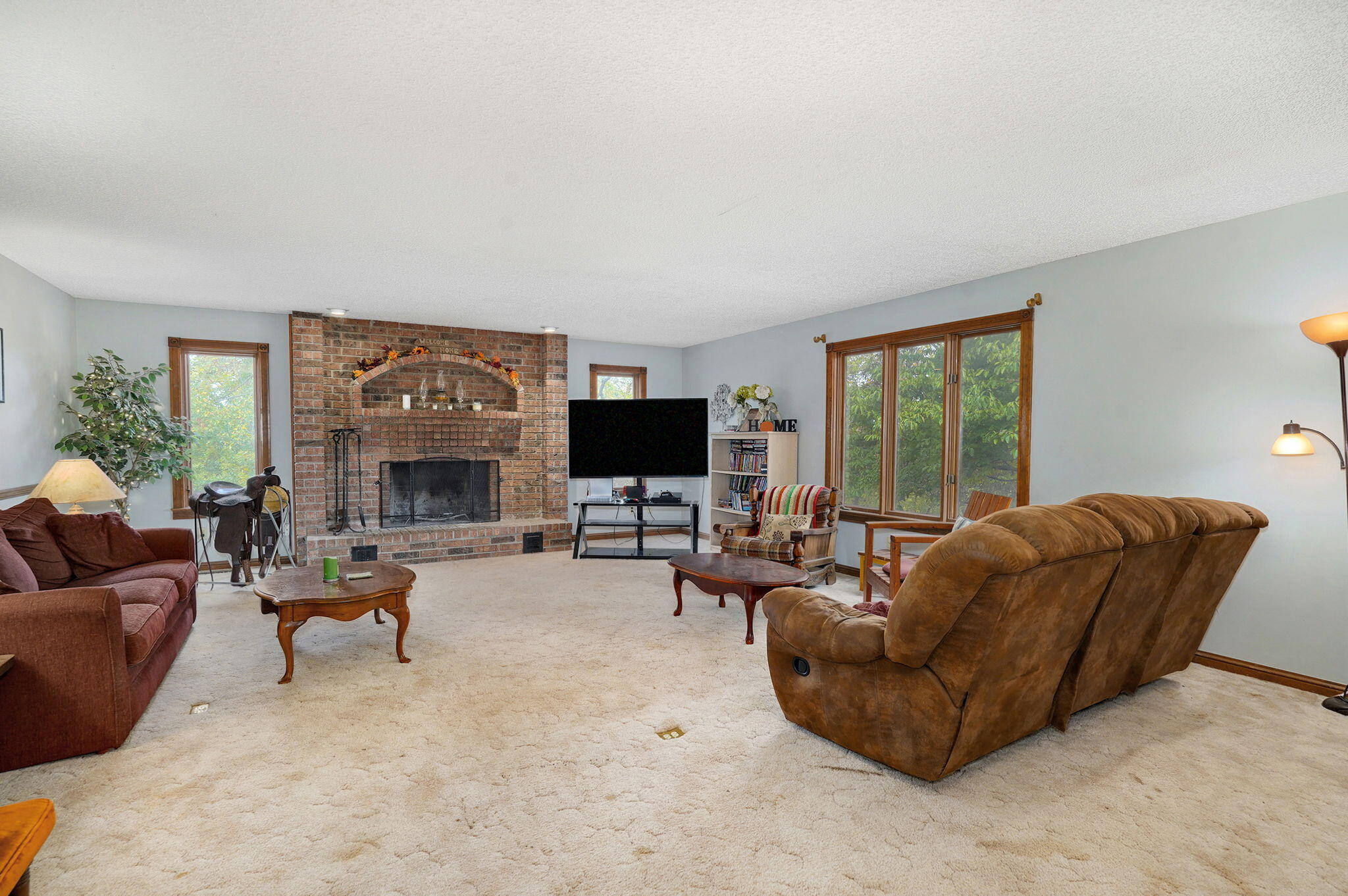 4310 West Farm Road 54 Property Photo 4