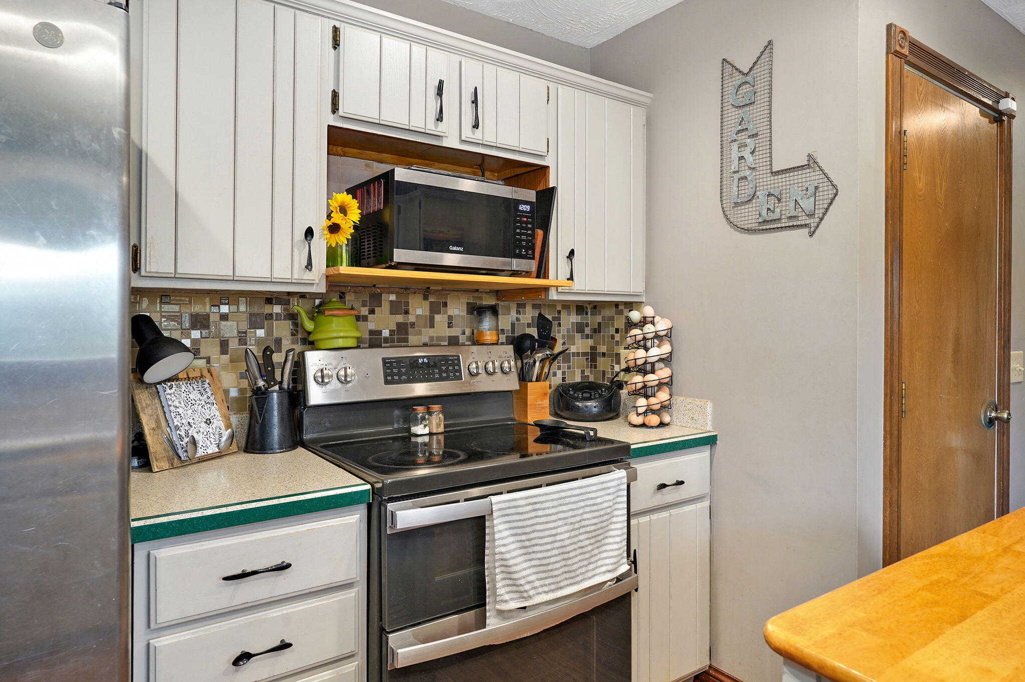 4310 West Farm Road 54 Property Photo 14