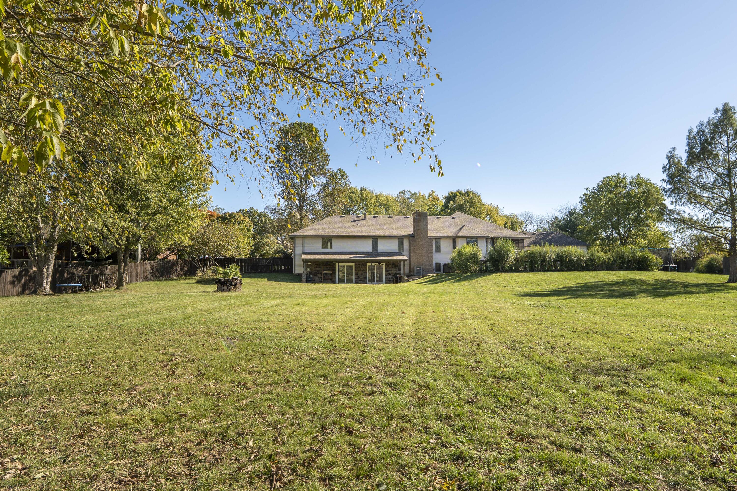 1907 North Prairie Court Property Photo 6