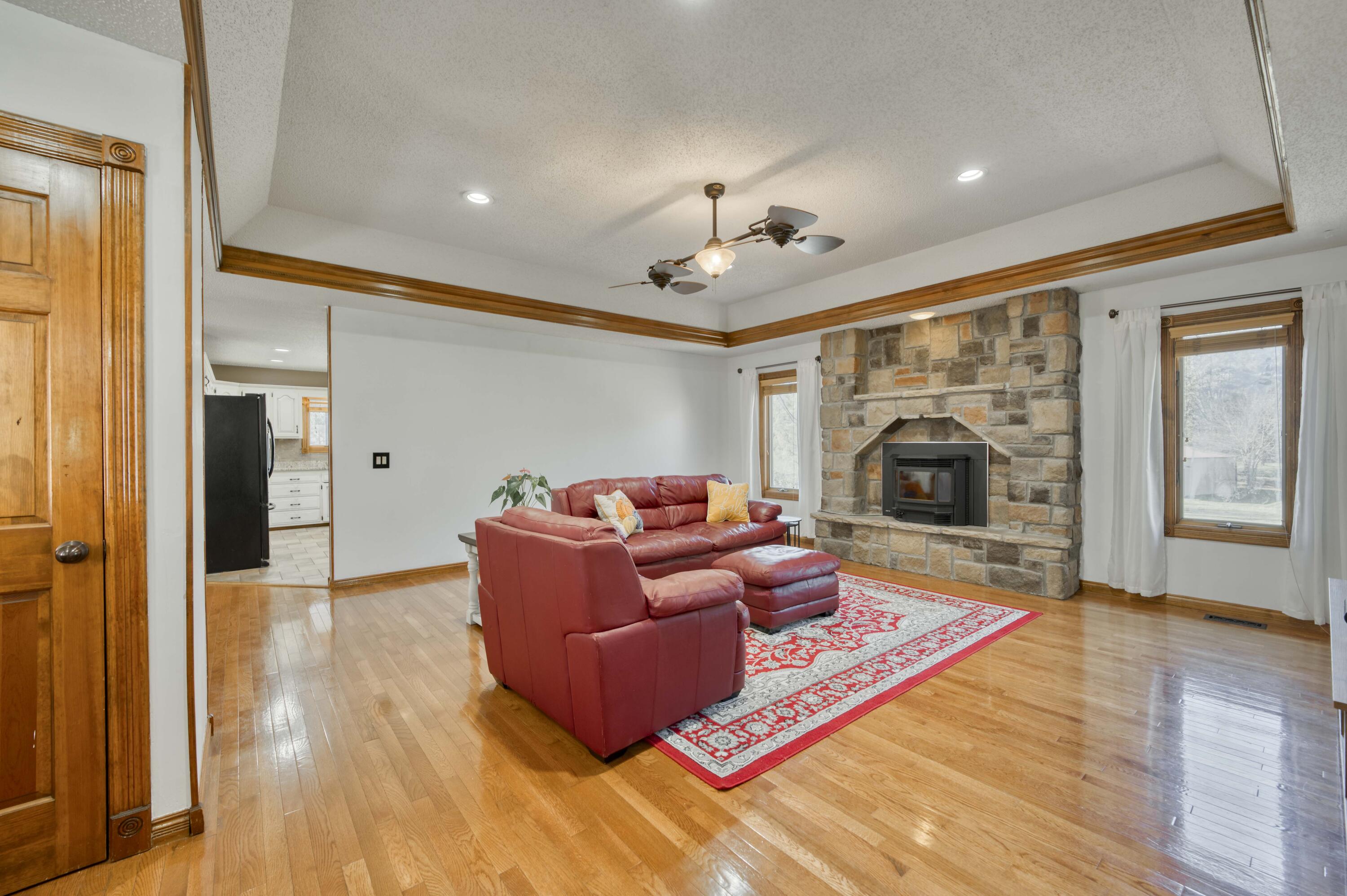 1907 North Prairie Court Property Photo 10