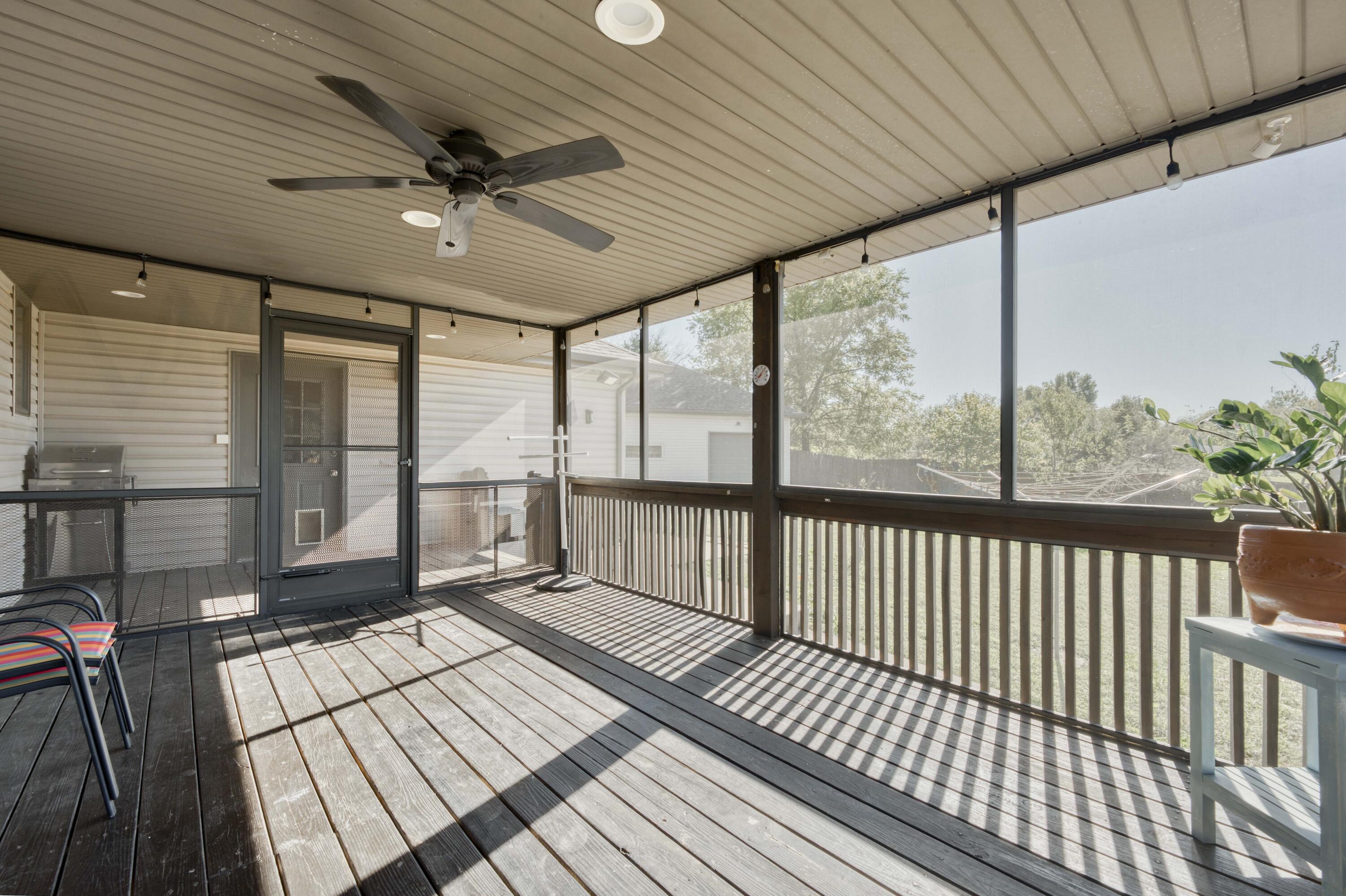 1907 North Prairie Court Property Photo 23