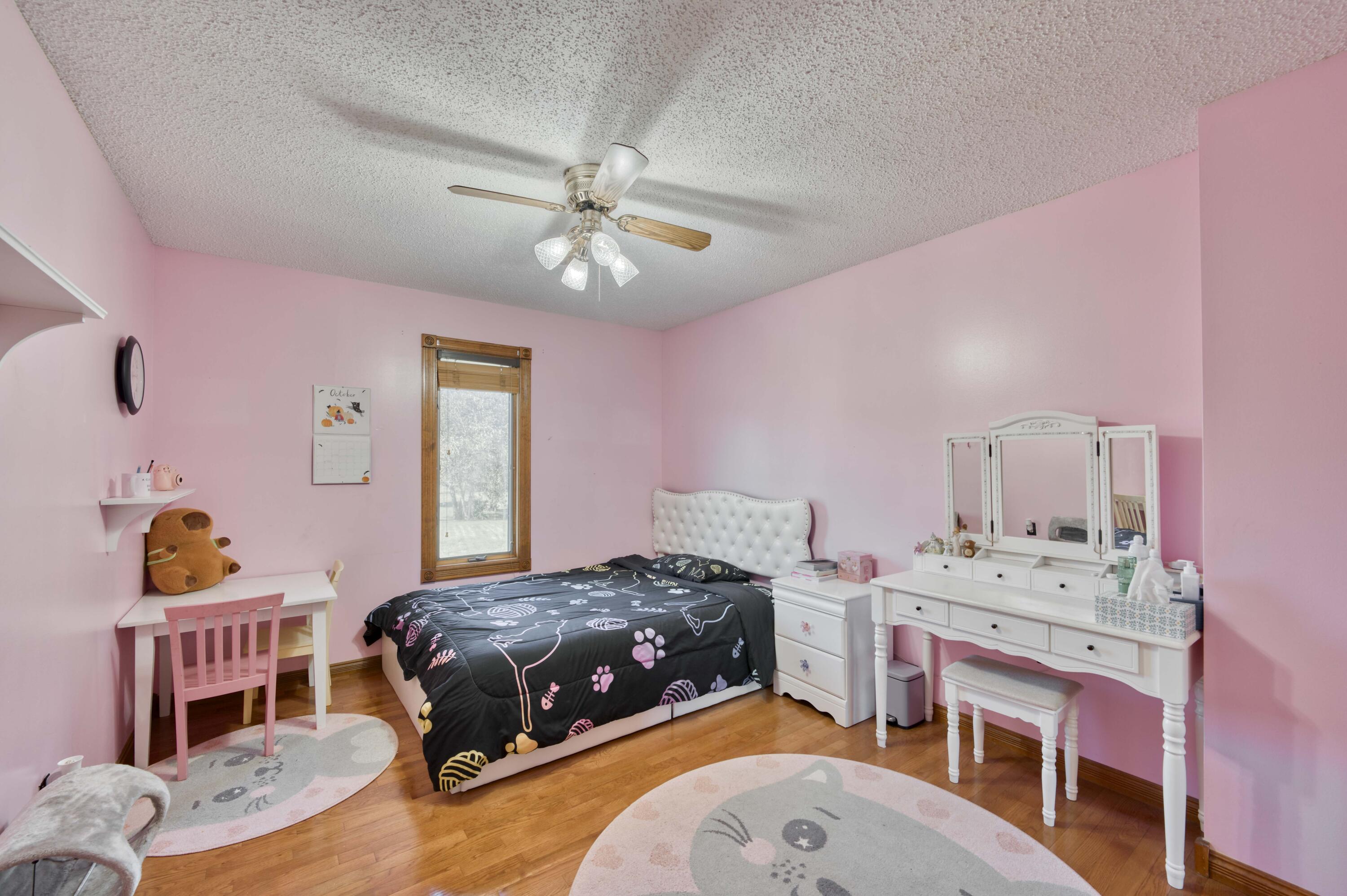 1907 North Prairie Court Property Photo 32