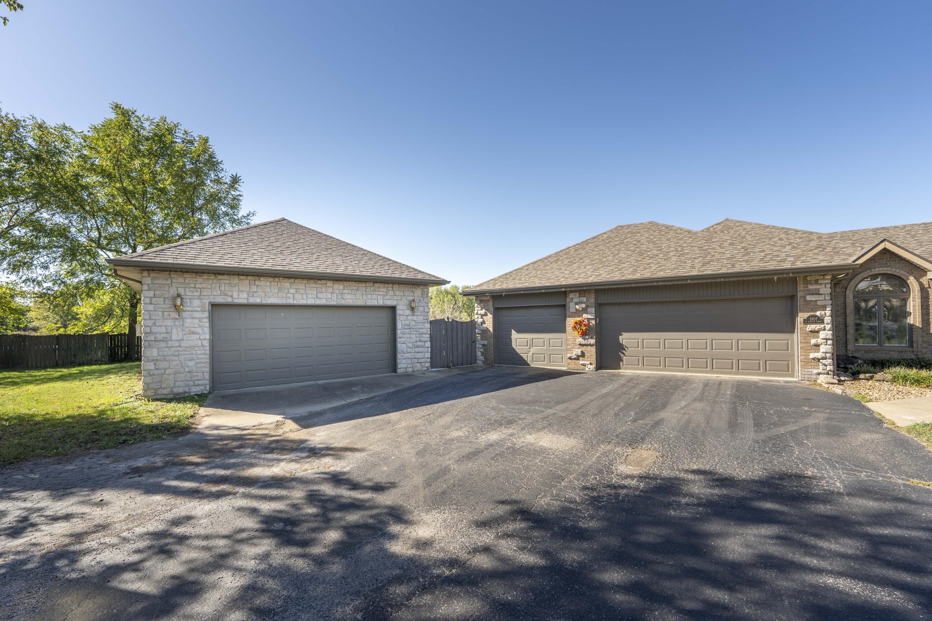 1907 North Prairie Court Property Photo 81