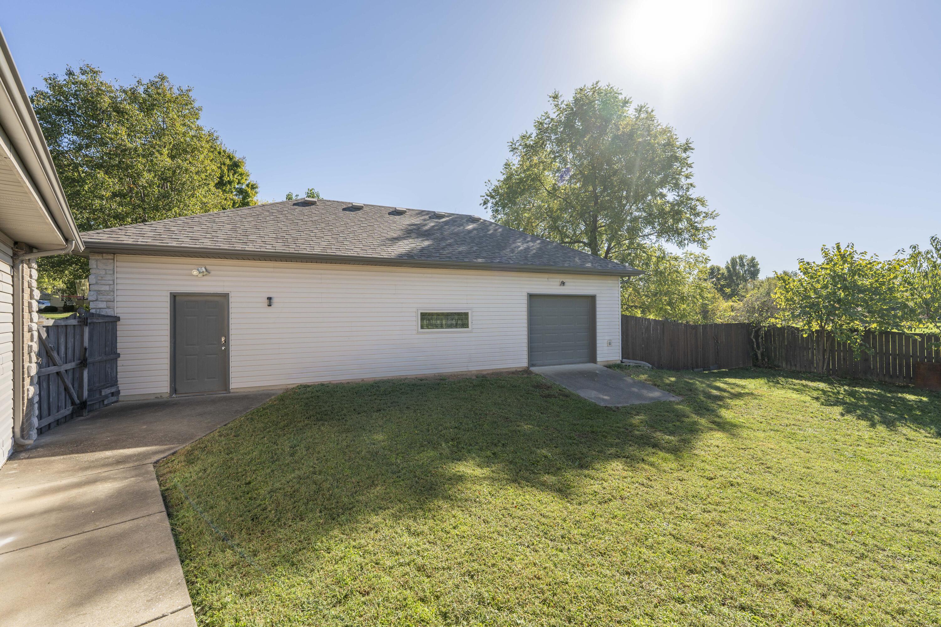 1907 North Prairie Court Property Photo 85