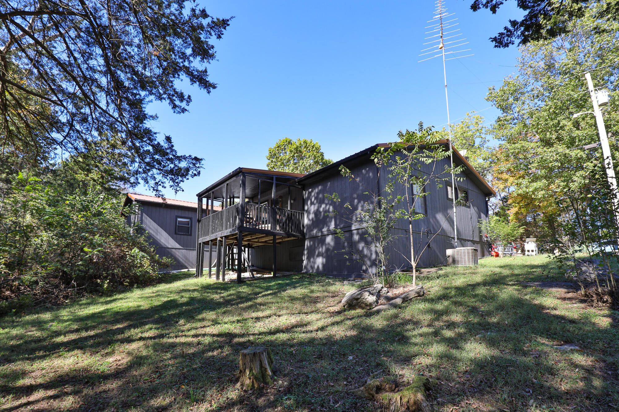 20494 Avery Road Property Photo 5