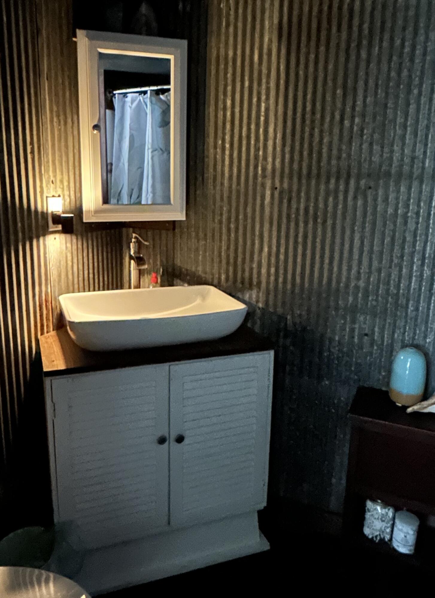 20494 Avery Road Property Photo 32