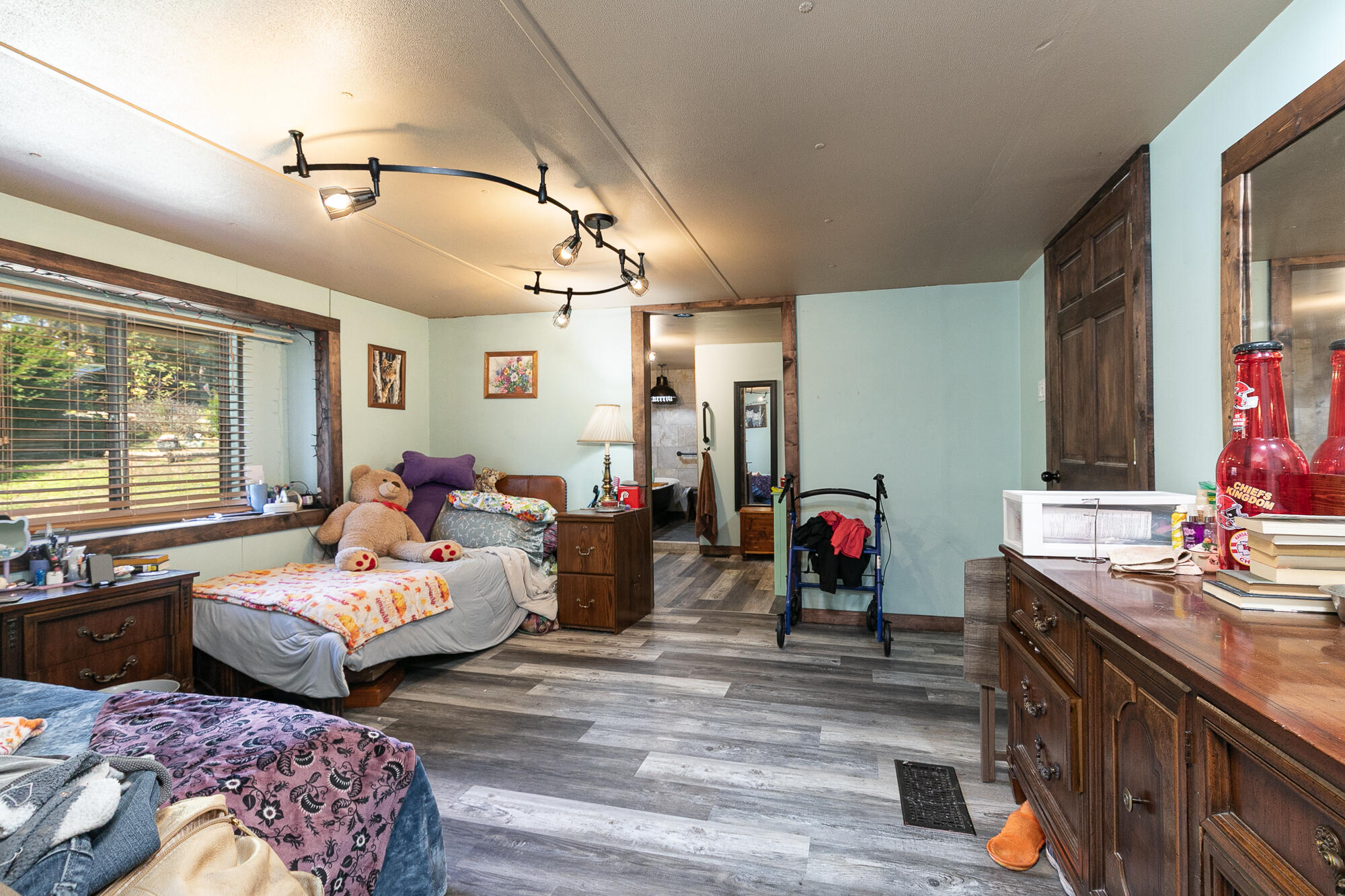 20494 Avery Road Property Photo 37